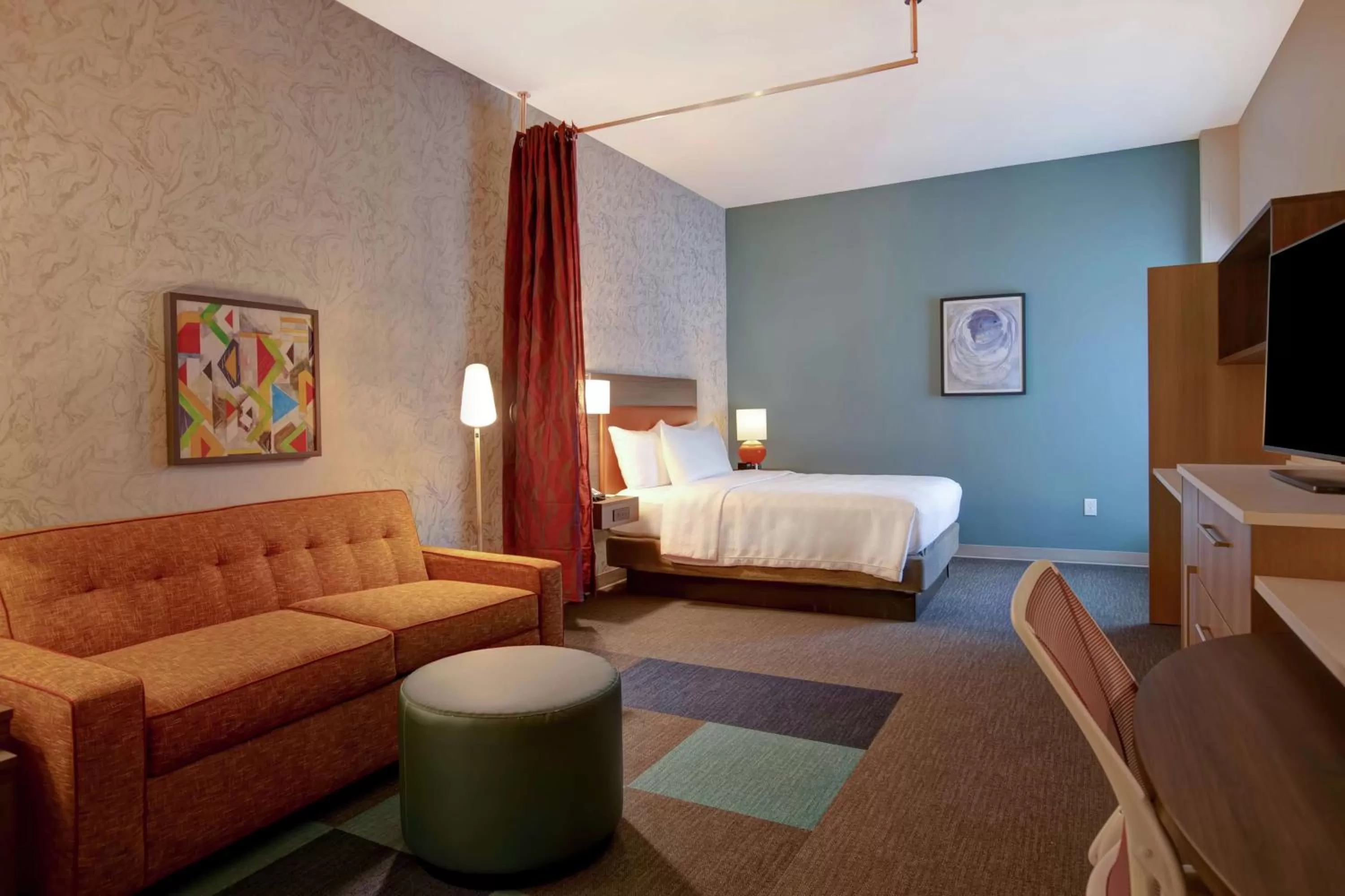 Bedroom, Bed in Home2 Suites By Hilton Charlotte Uptown