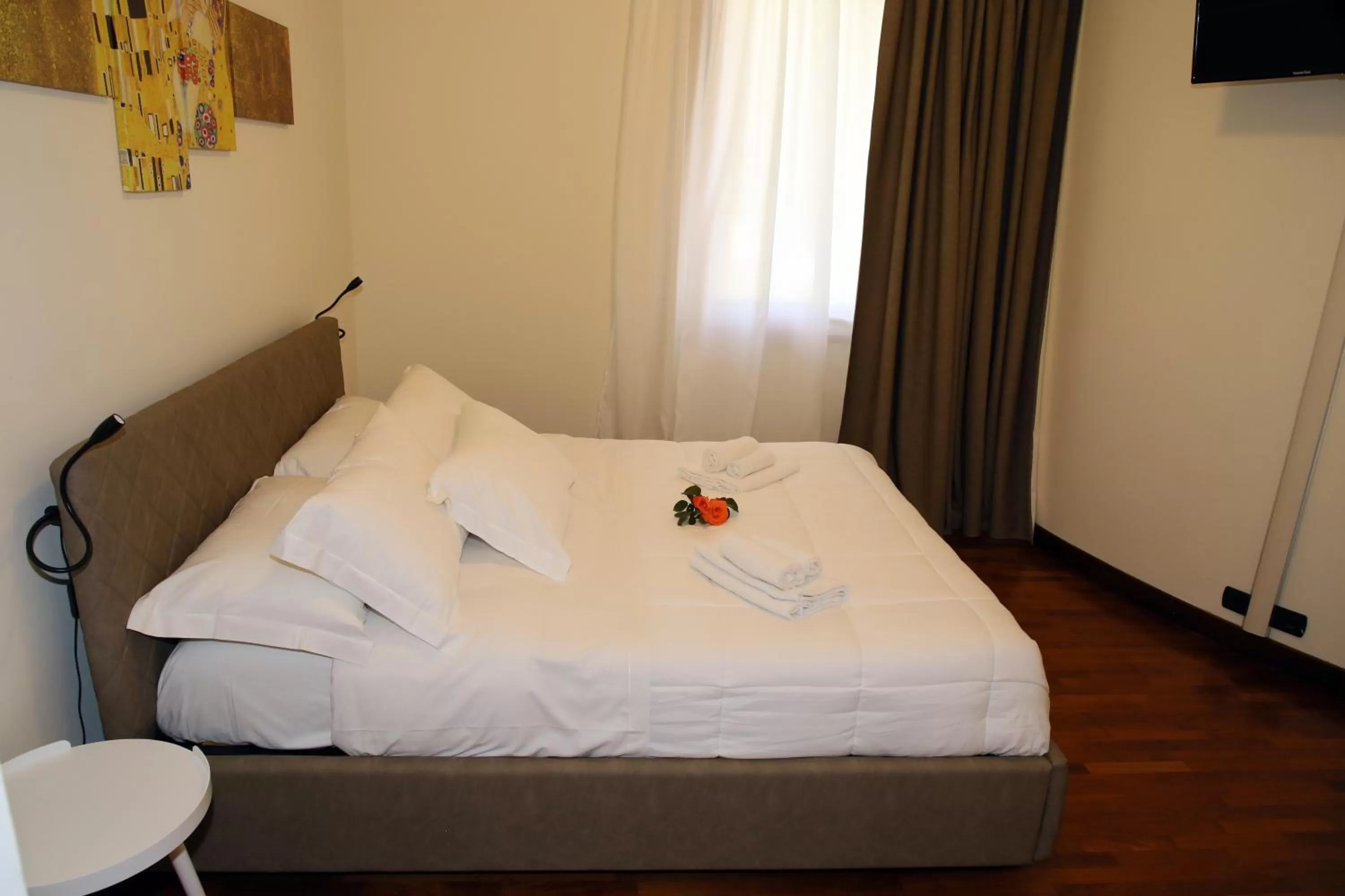 Bed in paradise suite