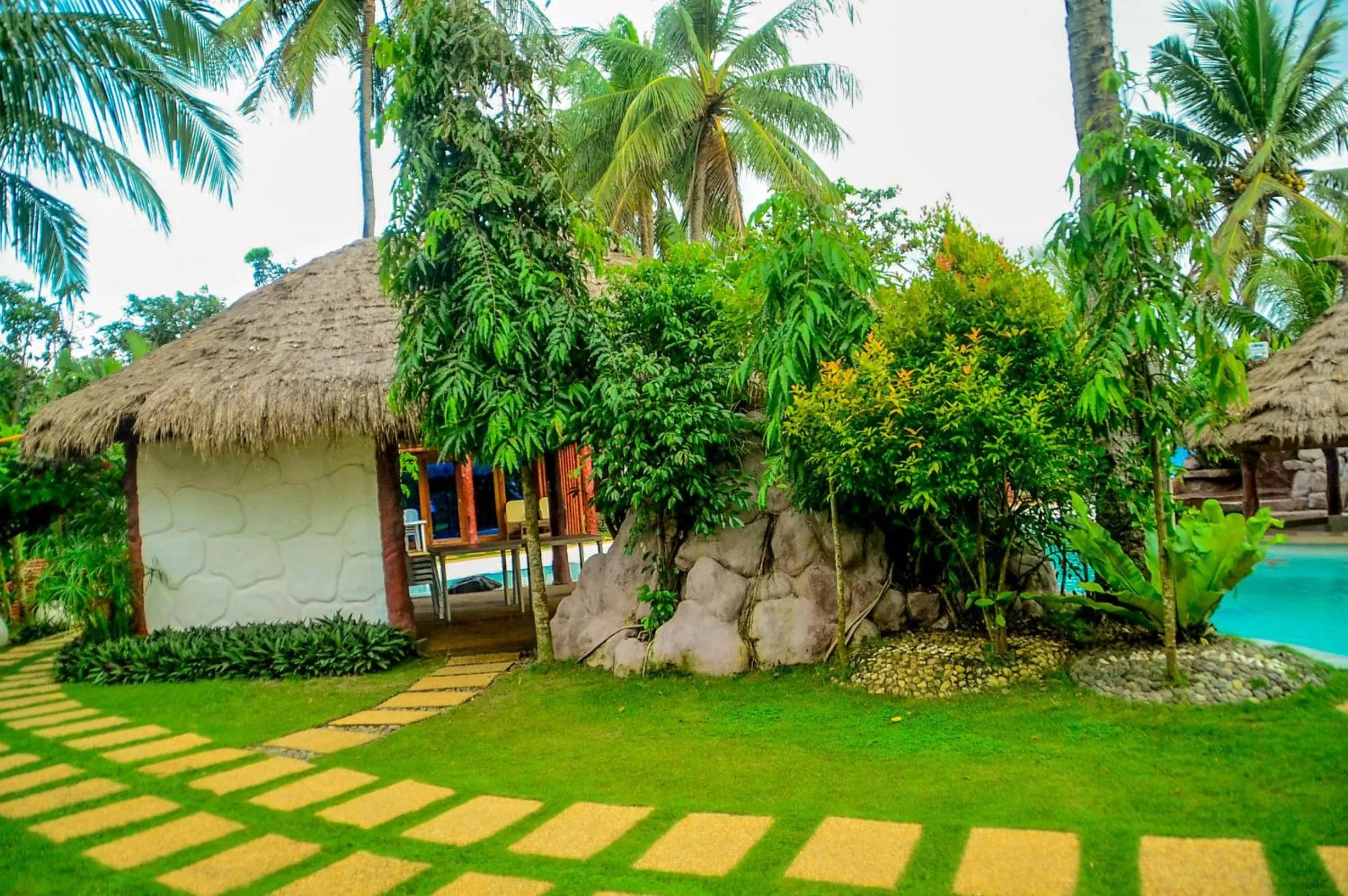 Camaya-an Paradise Beach Resort