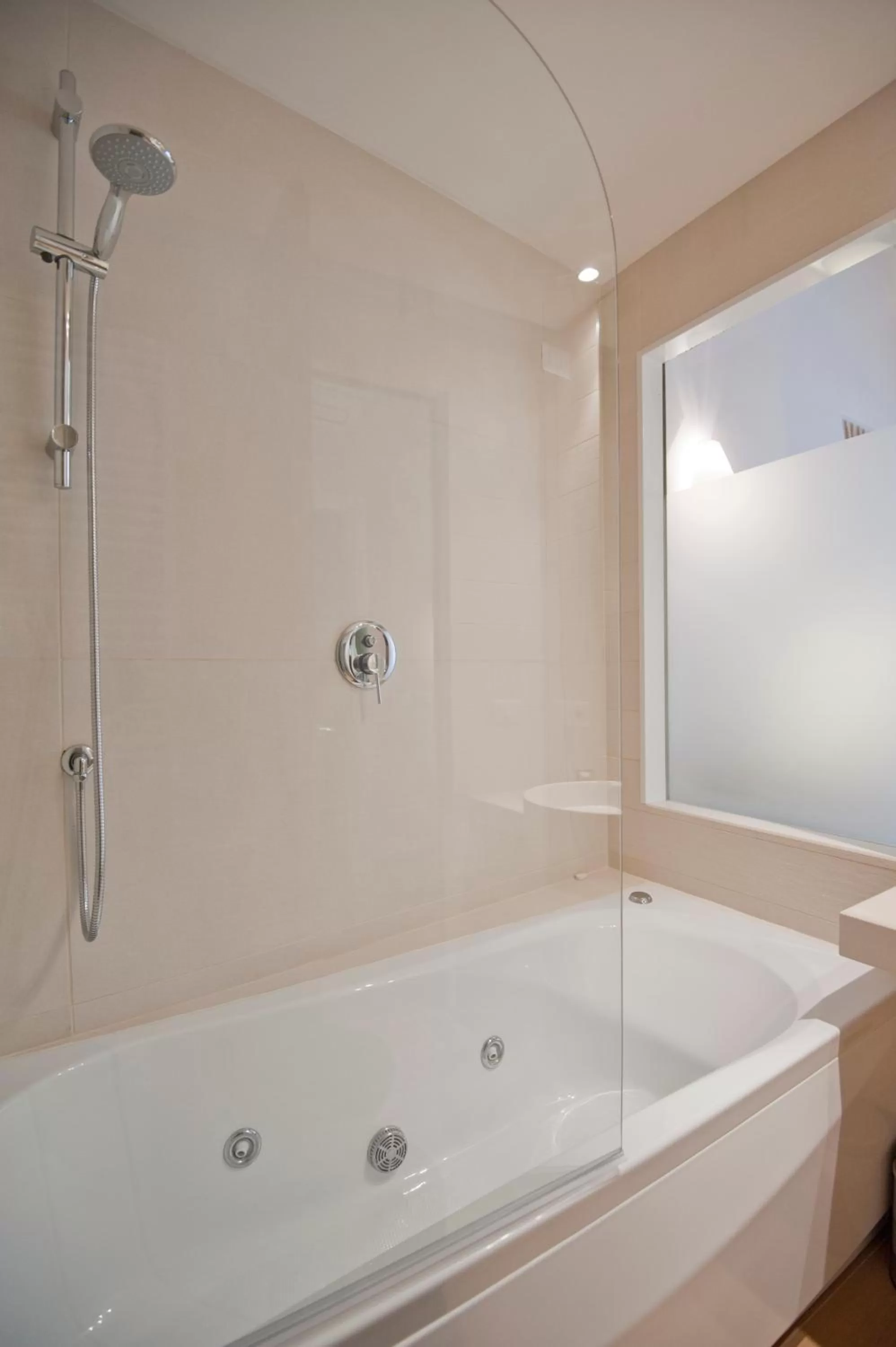 Bathroom in Little Queen Suite