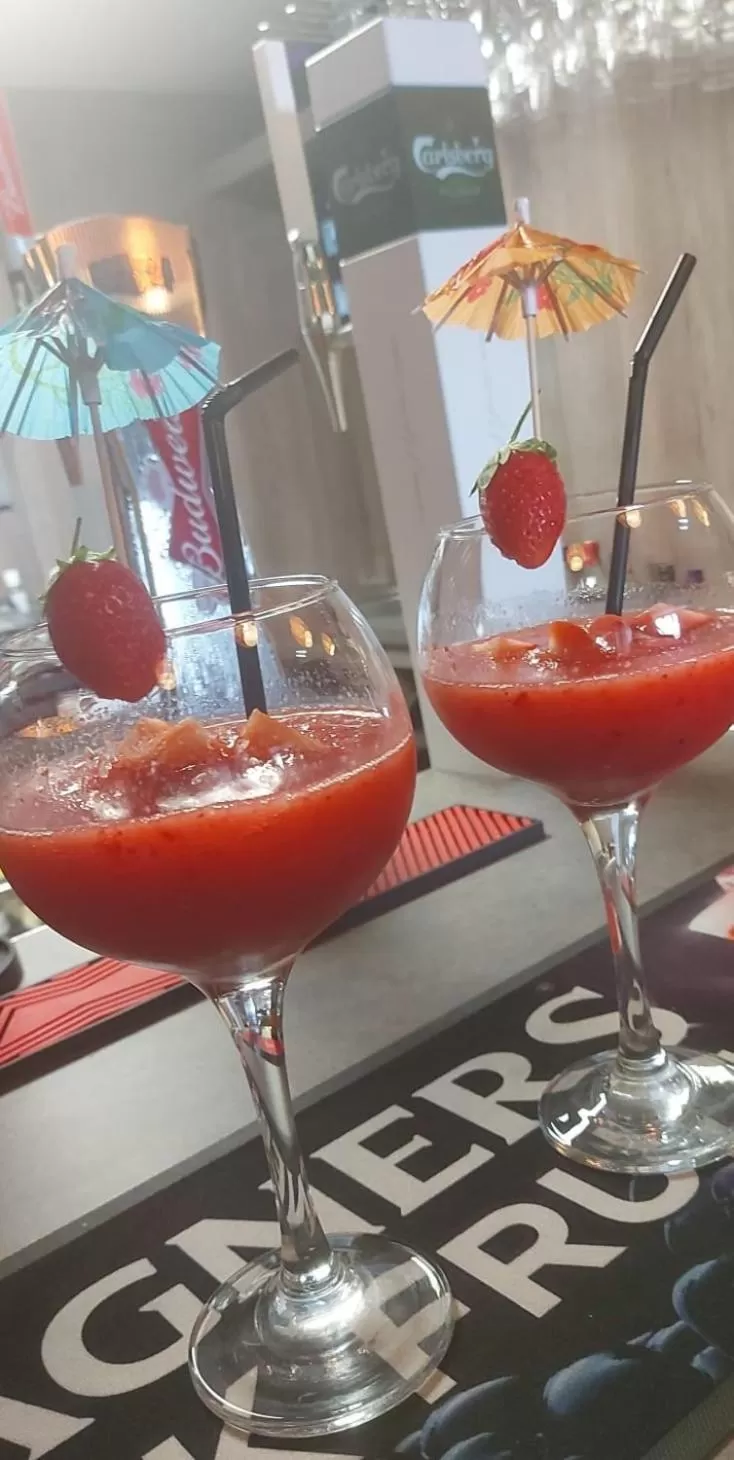 Food and drinks in Kings Boutique Hotel