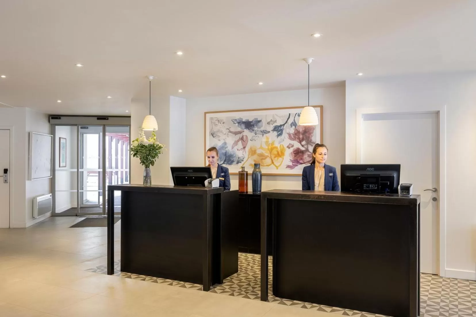 Lobby or reception in Citadines Sainte-Catherine Brussels