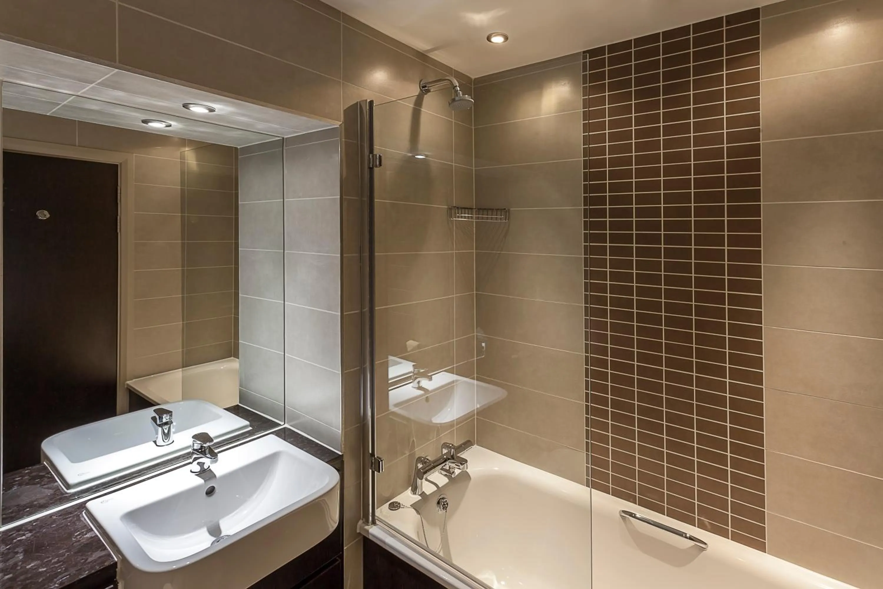 Bathroom in Best Western Plus Pinewood Manchester Airport-Wilmslow Hotel