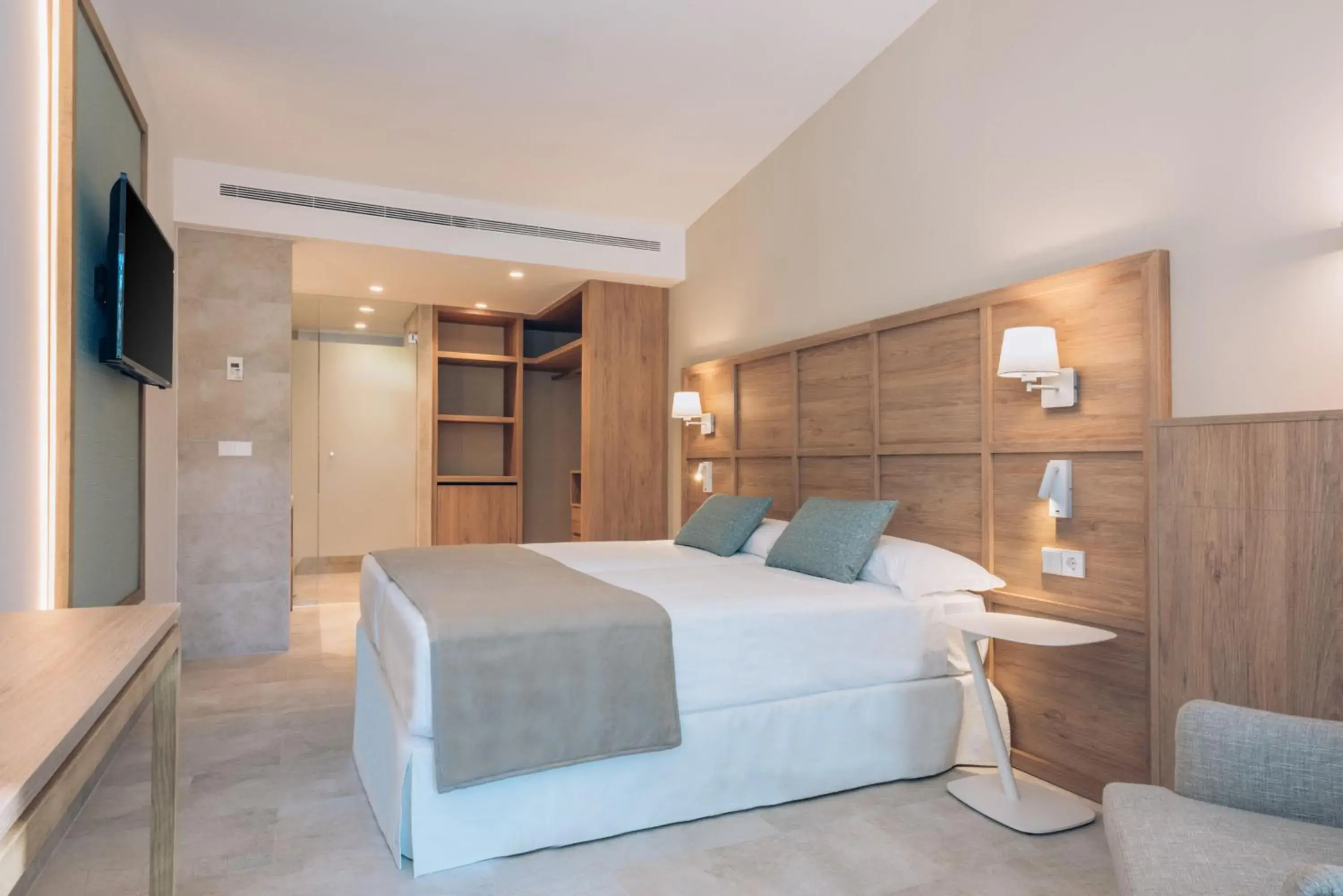 Single Room - single occupancy in Iberostar Waves Cala Domingos All Inclusive Single Room - single occupancy in Iberostar Waves Cala Domingos All Inclusive