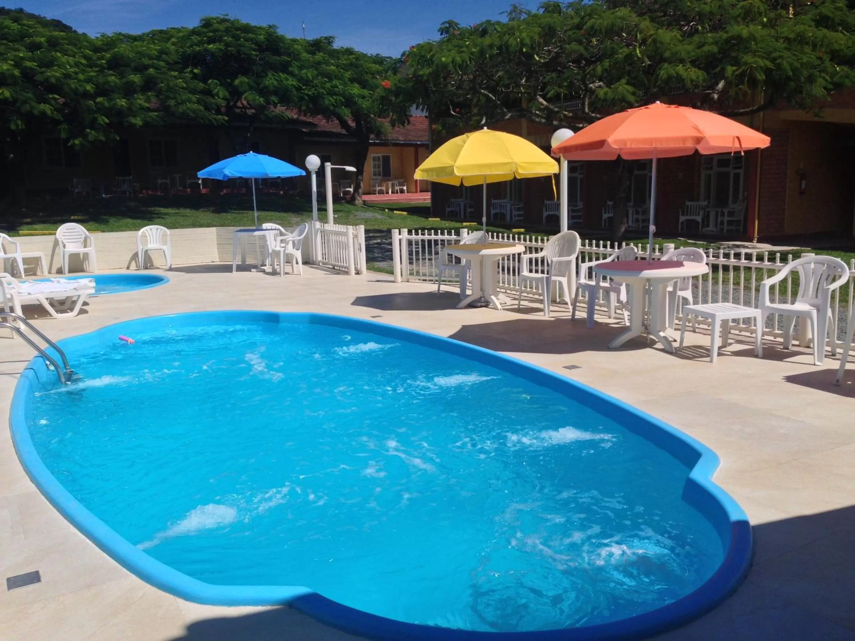 Swimming pool in Pousada Marinamarela