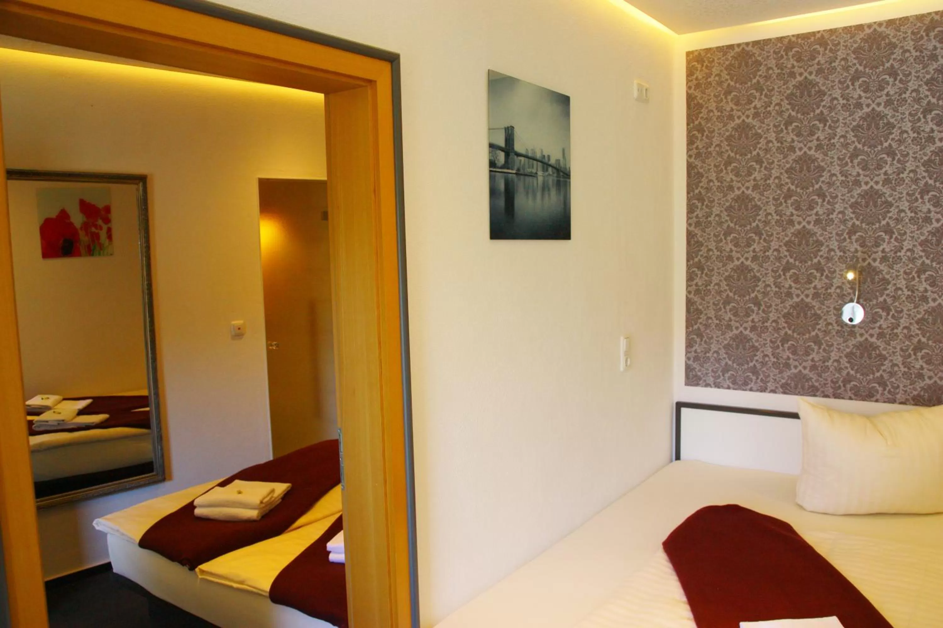 Photo of the whole room, Bed in Hotel am Schloss