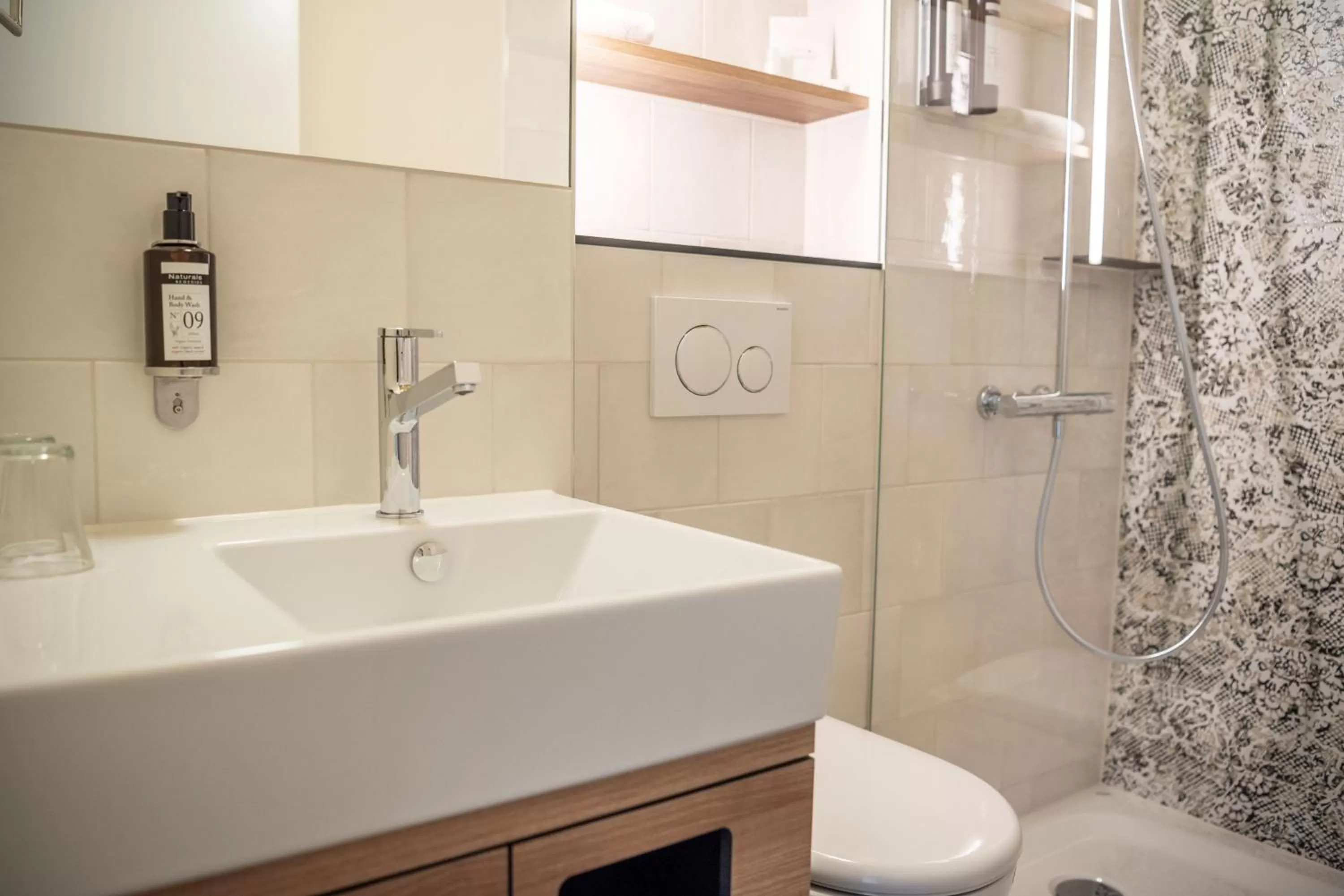 Bathroom in Seehotel Kastanienbaum