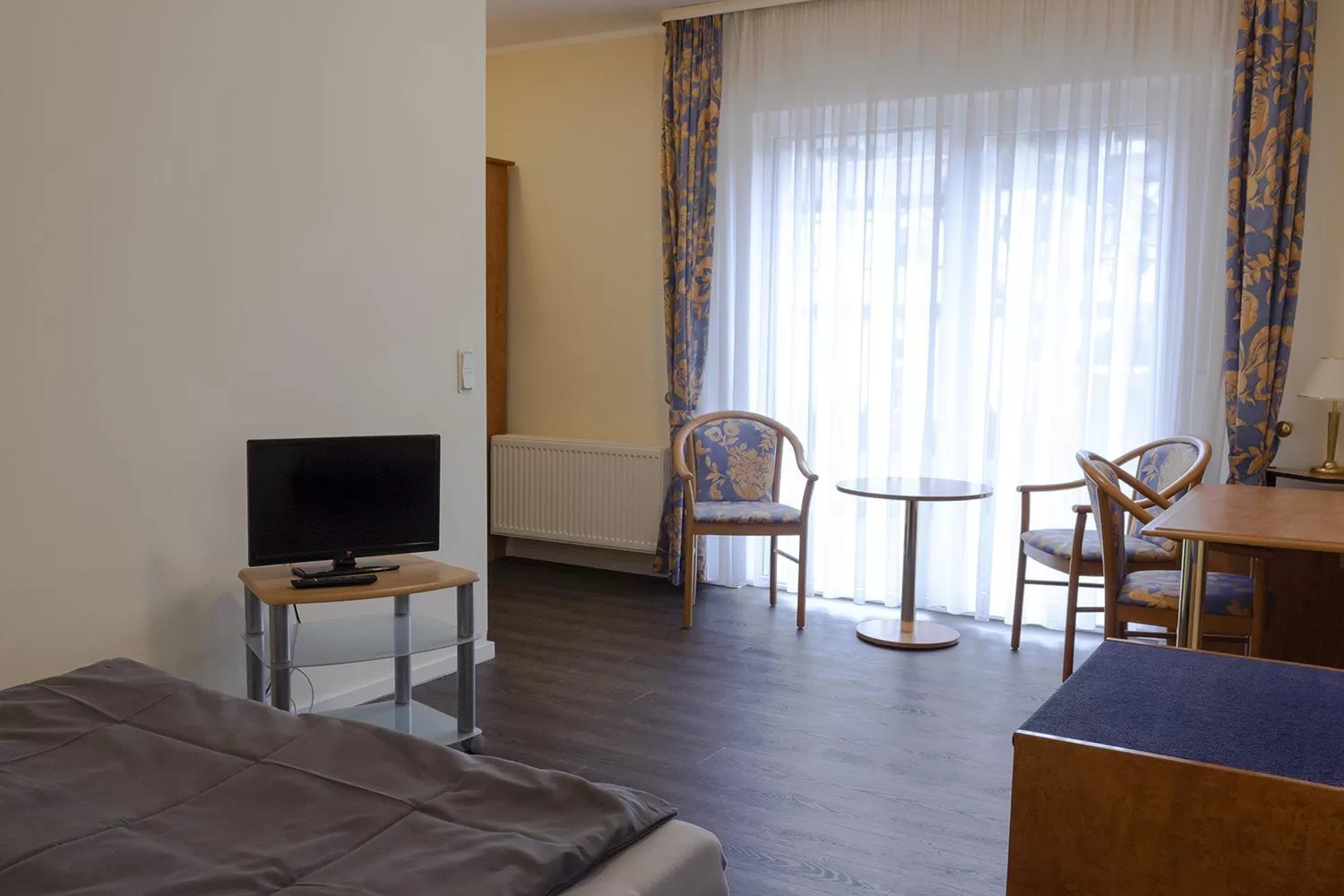 Balcony/Terrace, Bed in Hotel Restaurant Waldlust