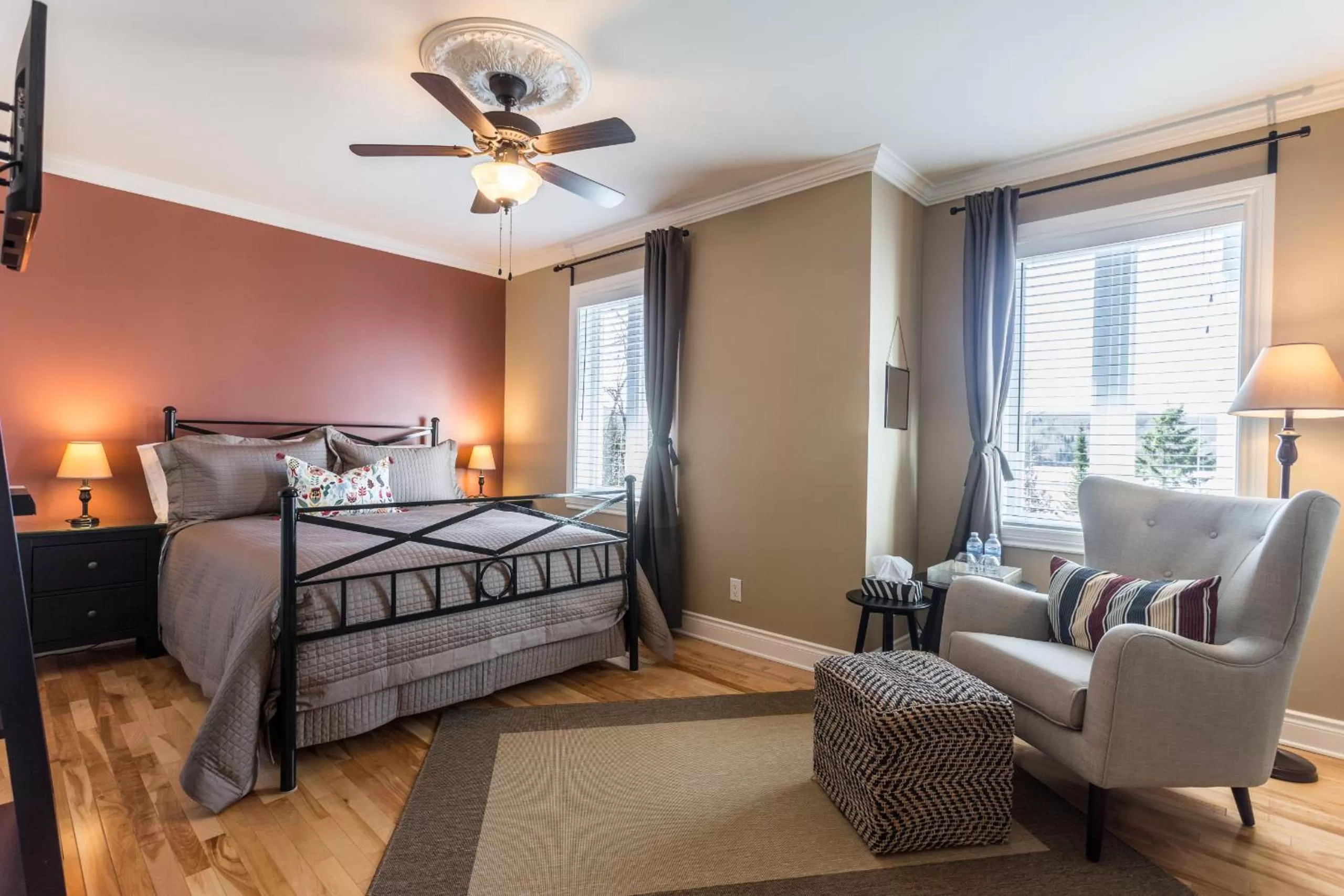 Bedroom, Bed in Les Dames du Lac