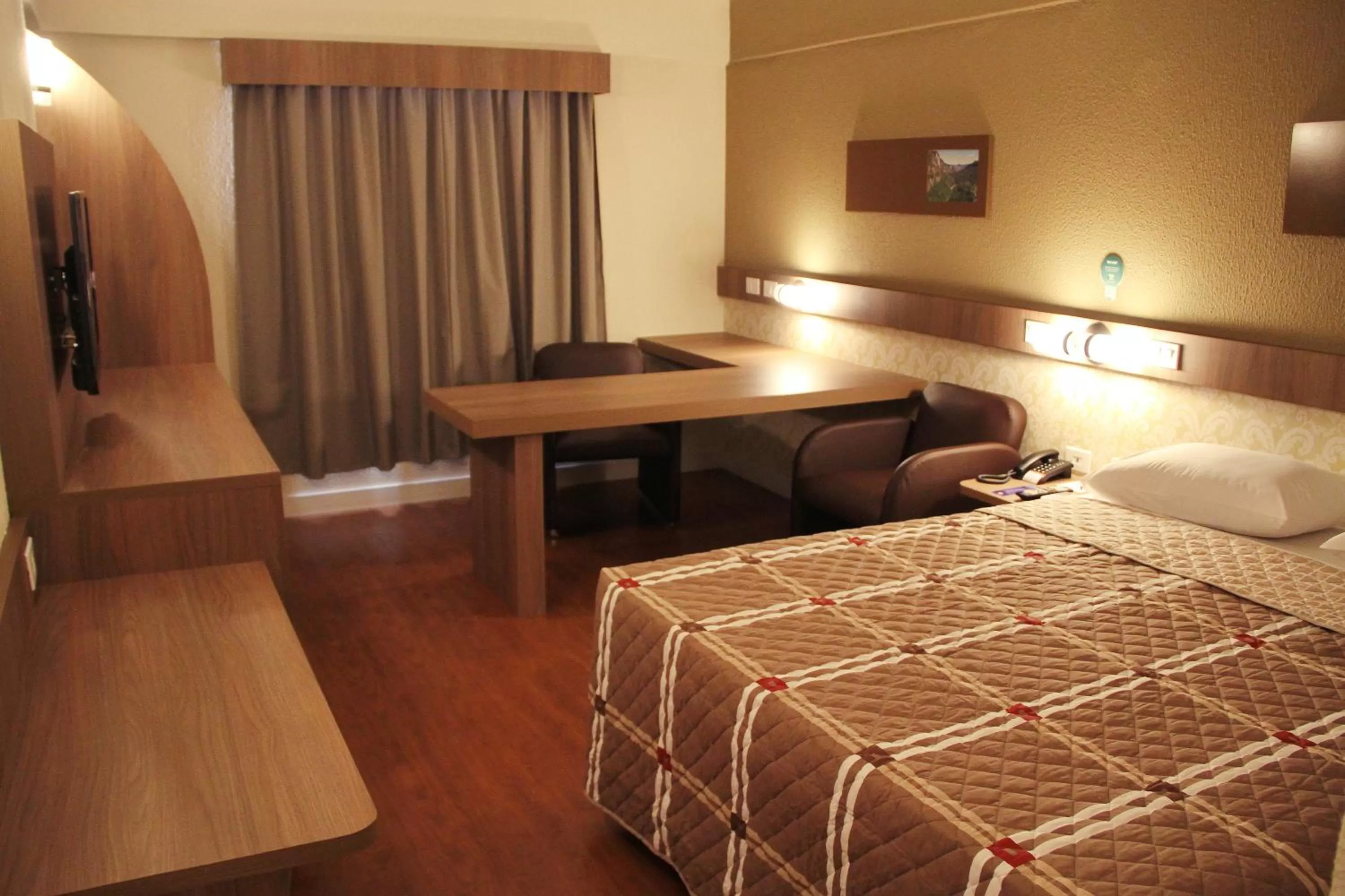 Photo of the whole room, Bed in Hotel 10 Goiânia