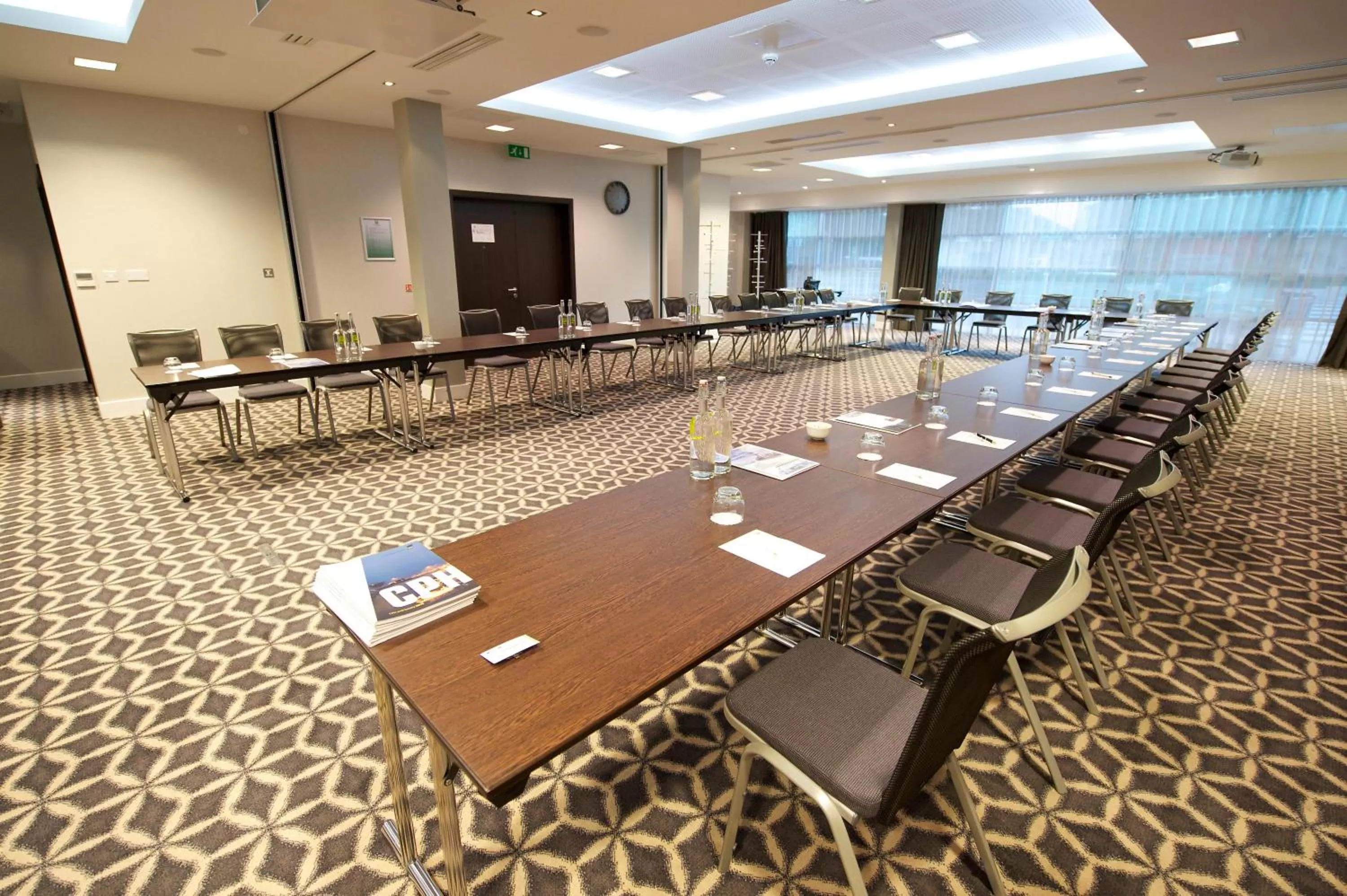 Meeting/conference room in Holiday Inn Southend by IHG