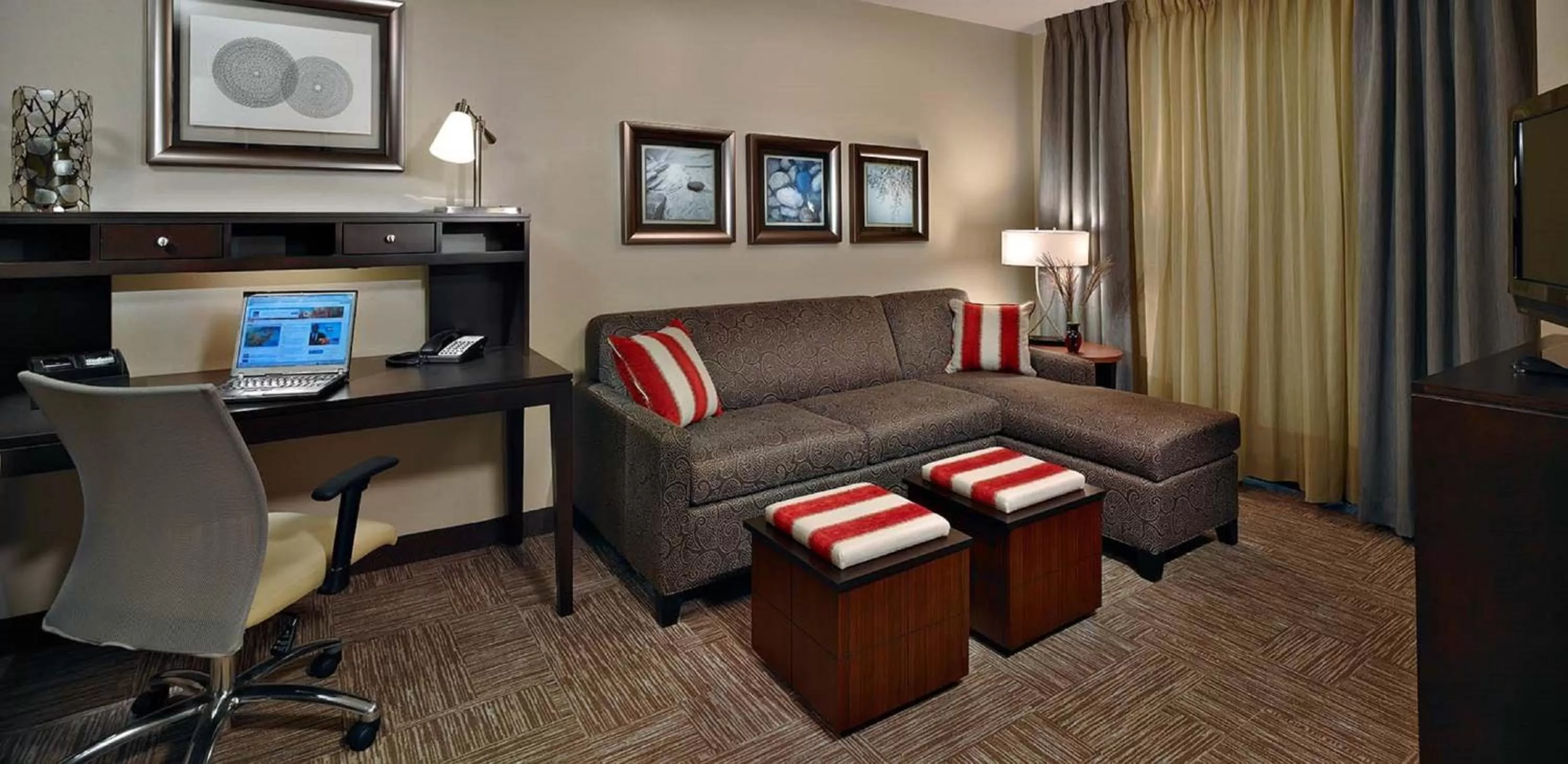 Photo of the whole room in Staybridge Suites Rochester by IHG
