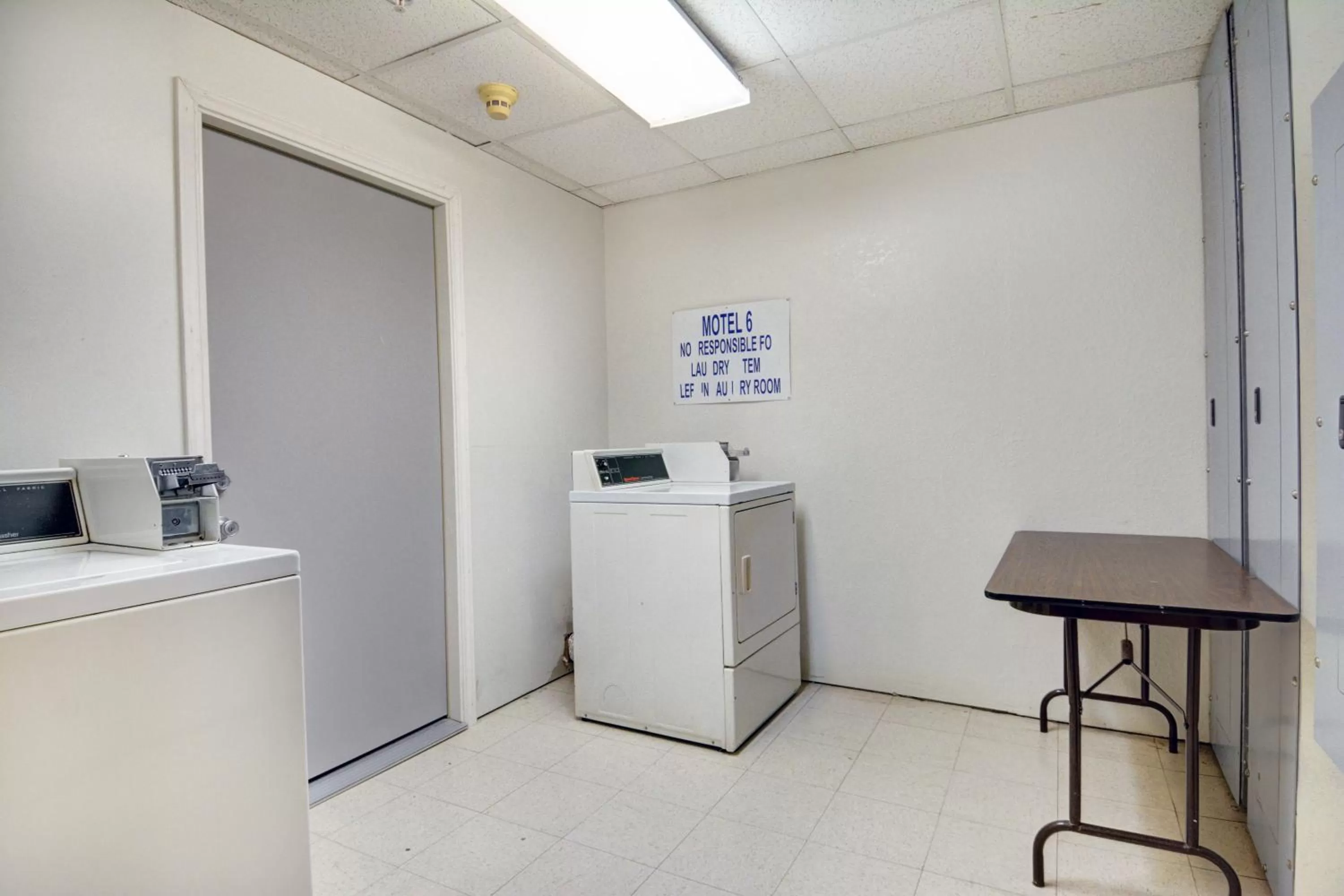 Area and facilities in Motel 6-Denison, TX