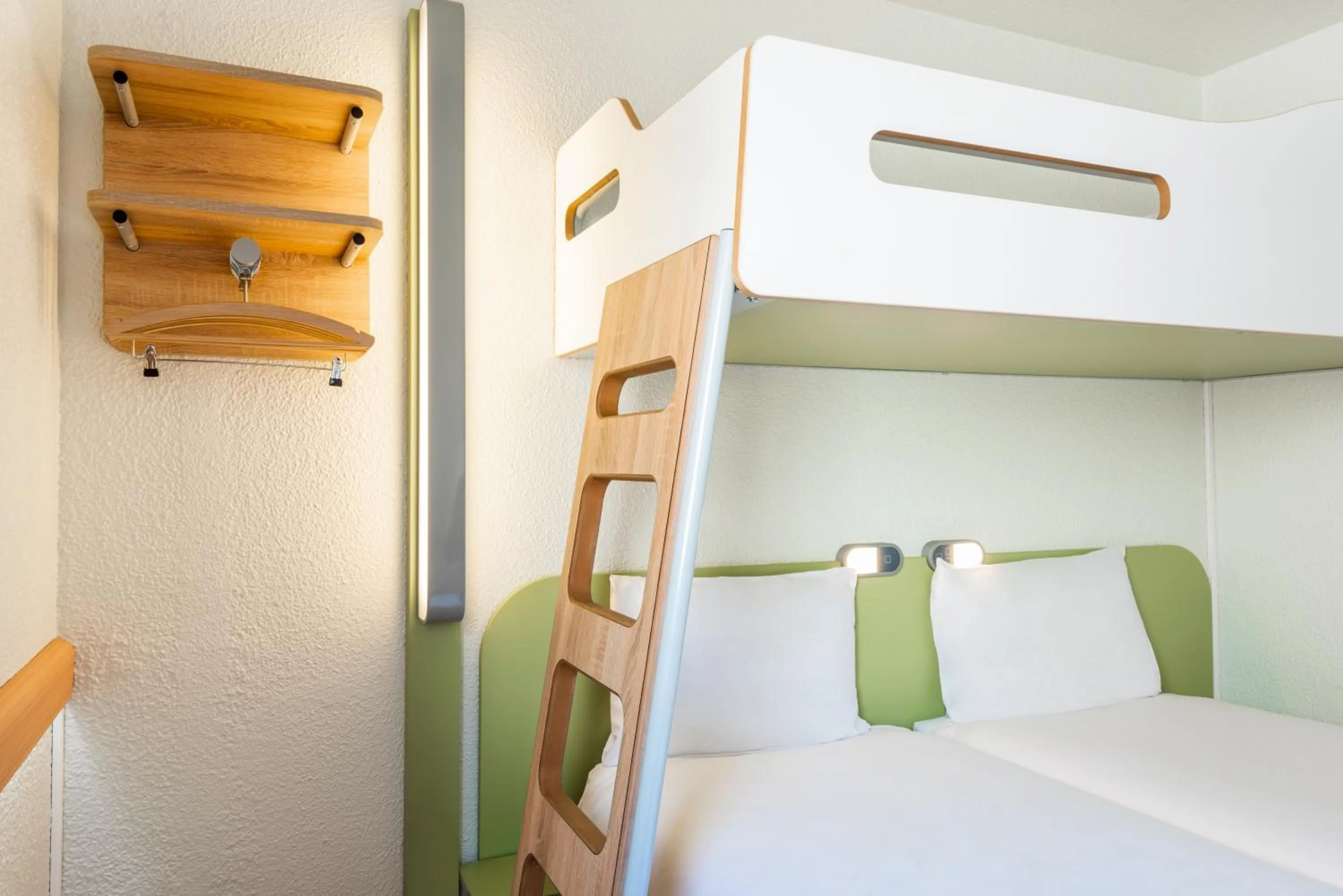 bunk bed, Bed in ibis budget Paris Porte de Bercy