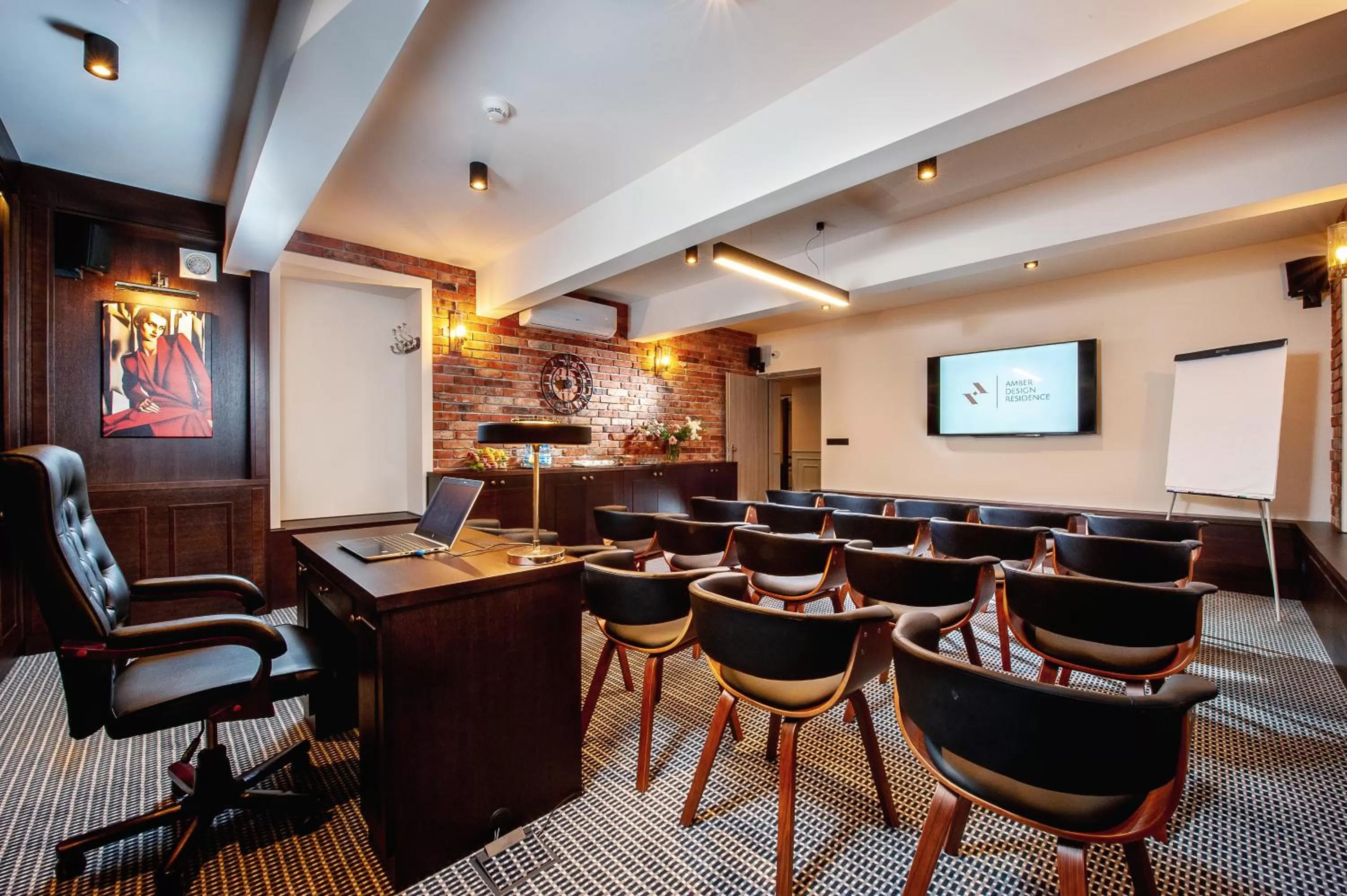 Business facilities in Amber Design Residence