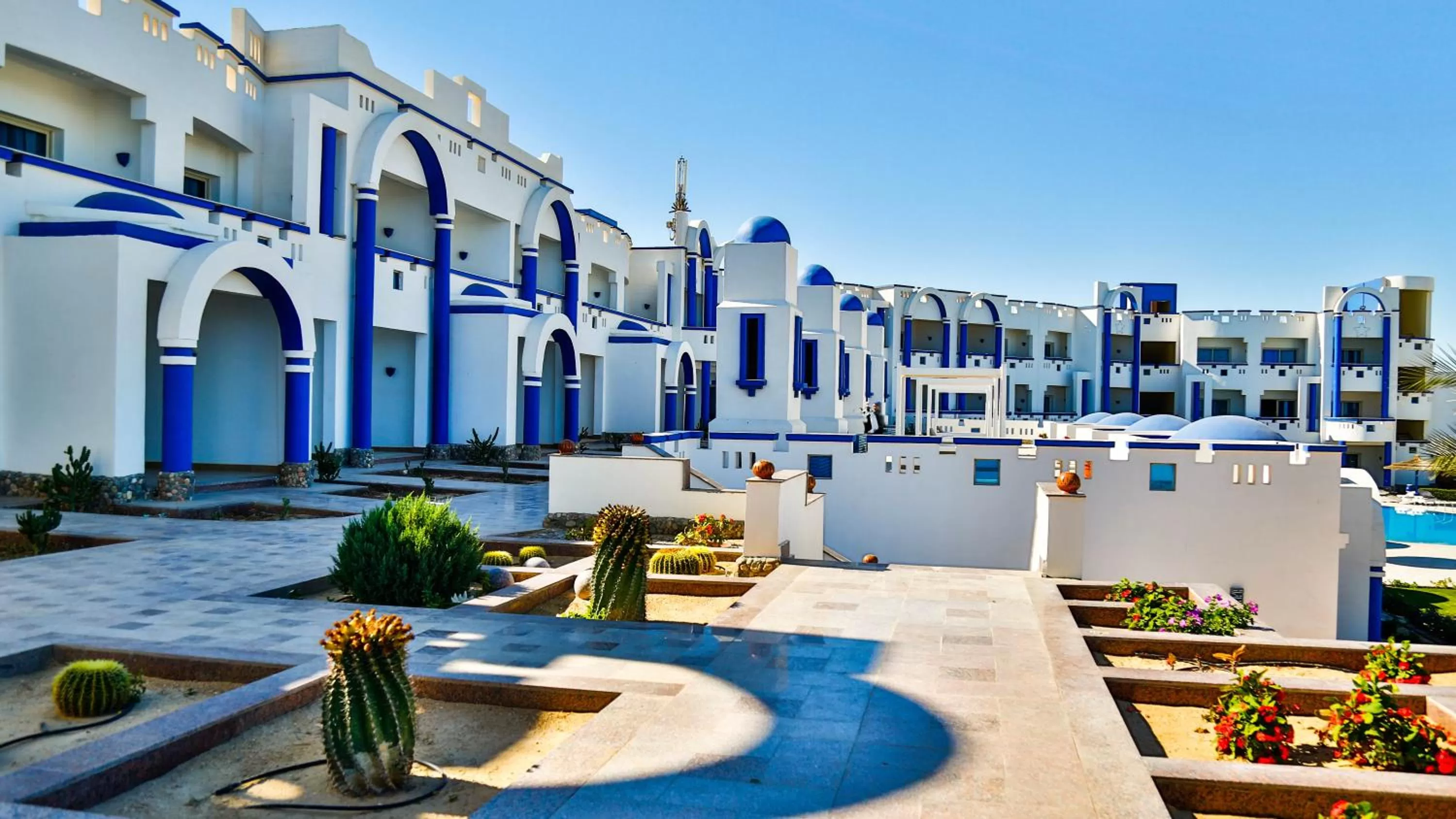 Property building in Coral Sun Beach