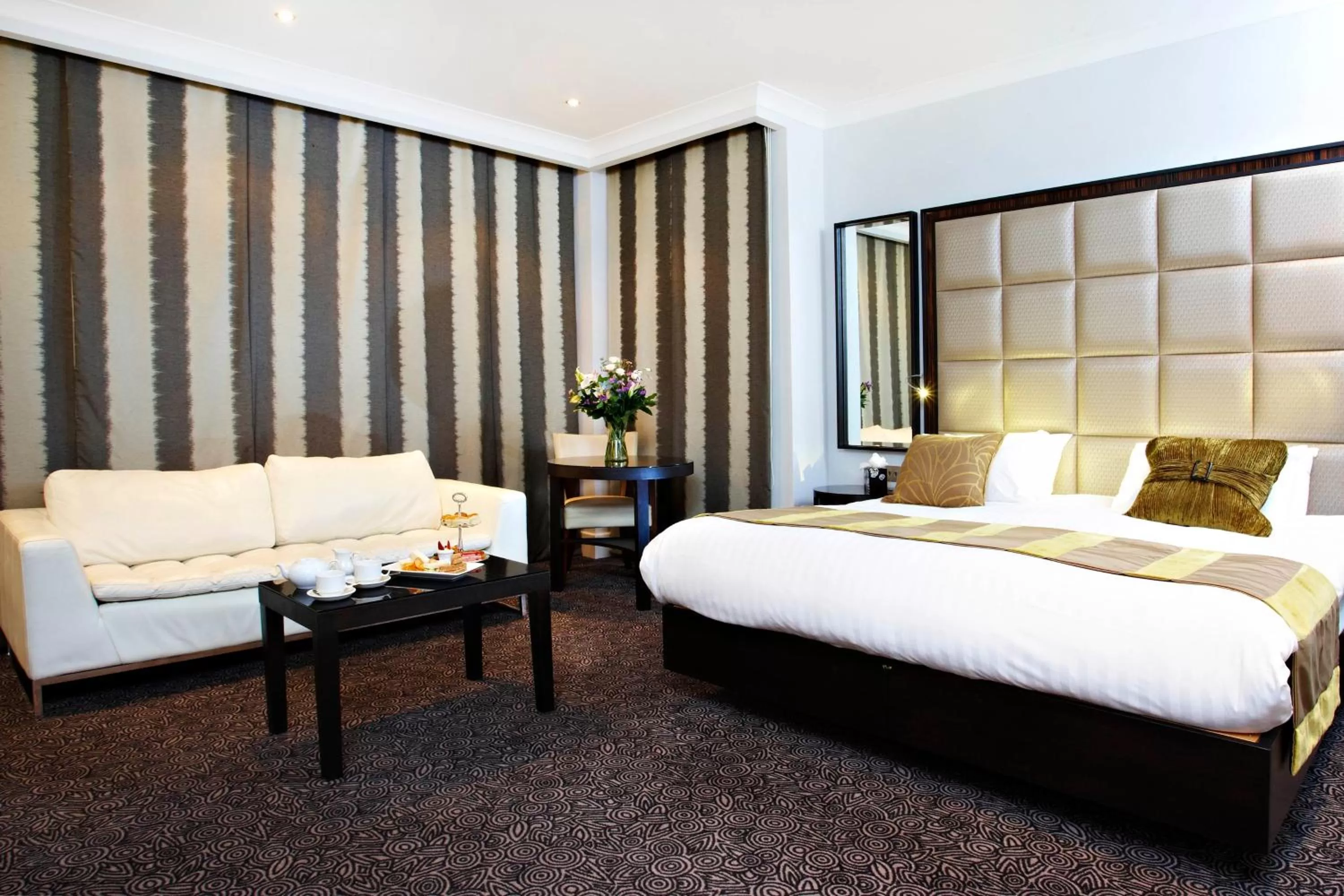 Bed in Washington Mayfair Hotel