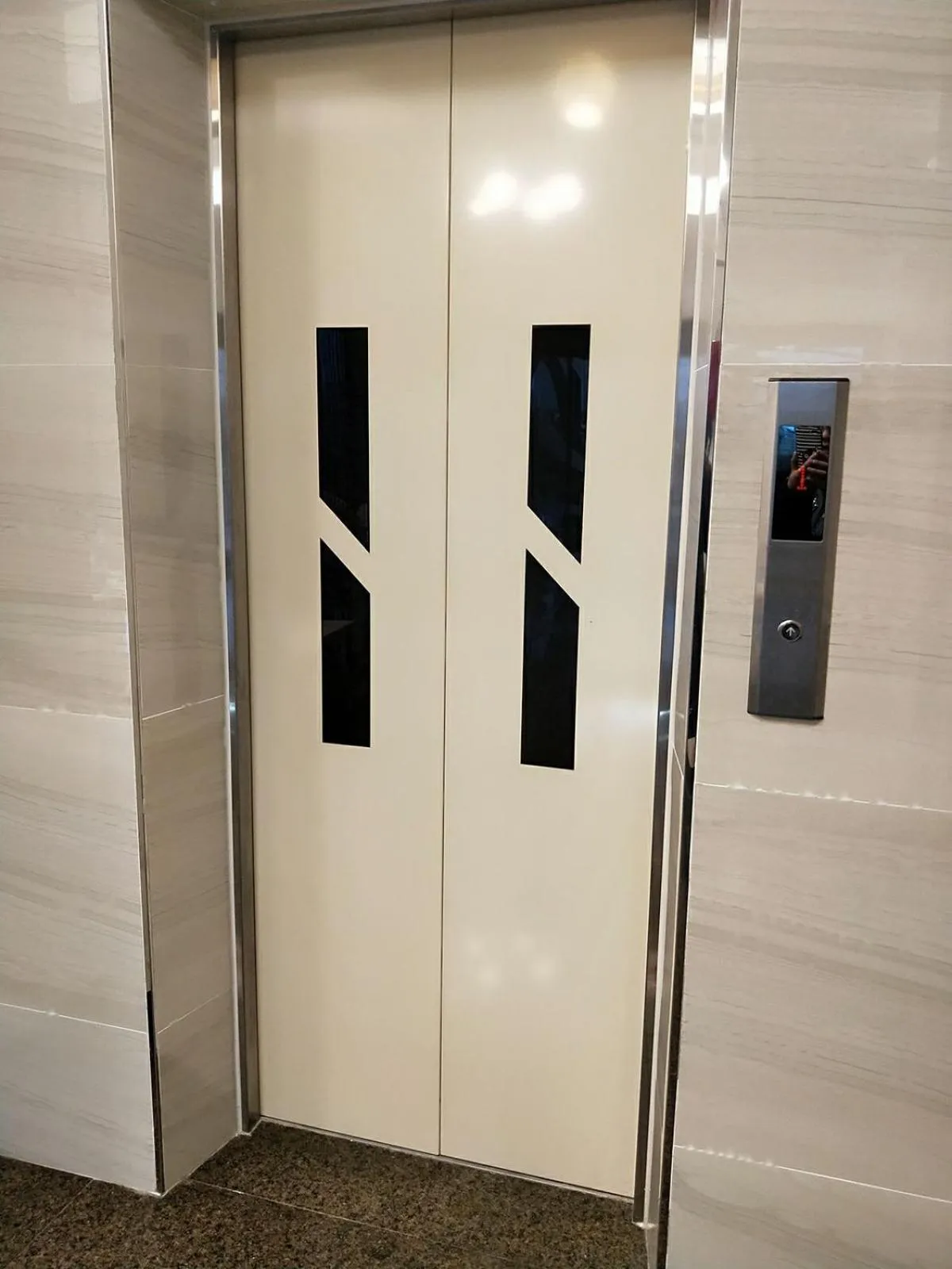 Lobby or reception in 墾丁秋莊會館 附限量停車位 不保證有位置 無法事先預留 背包房無車位 預訂後記得加Line聯繫