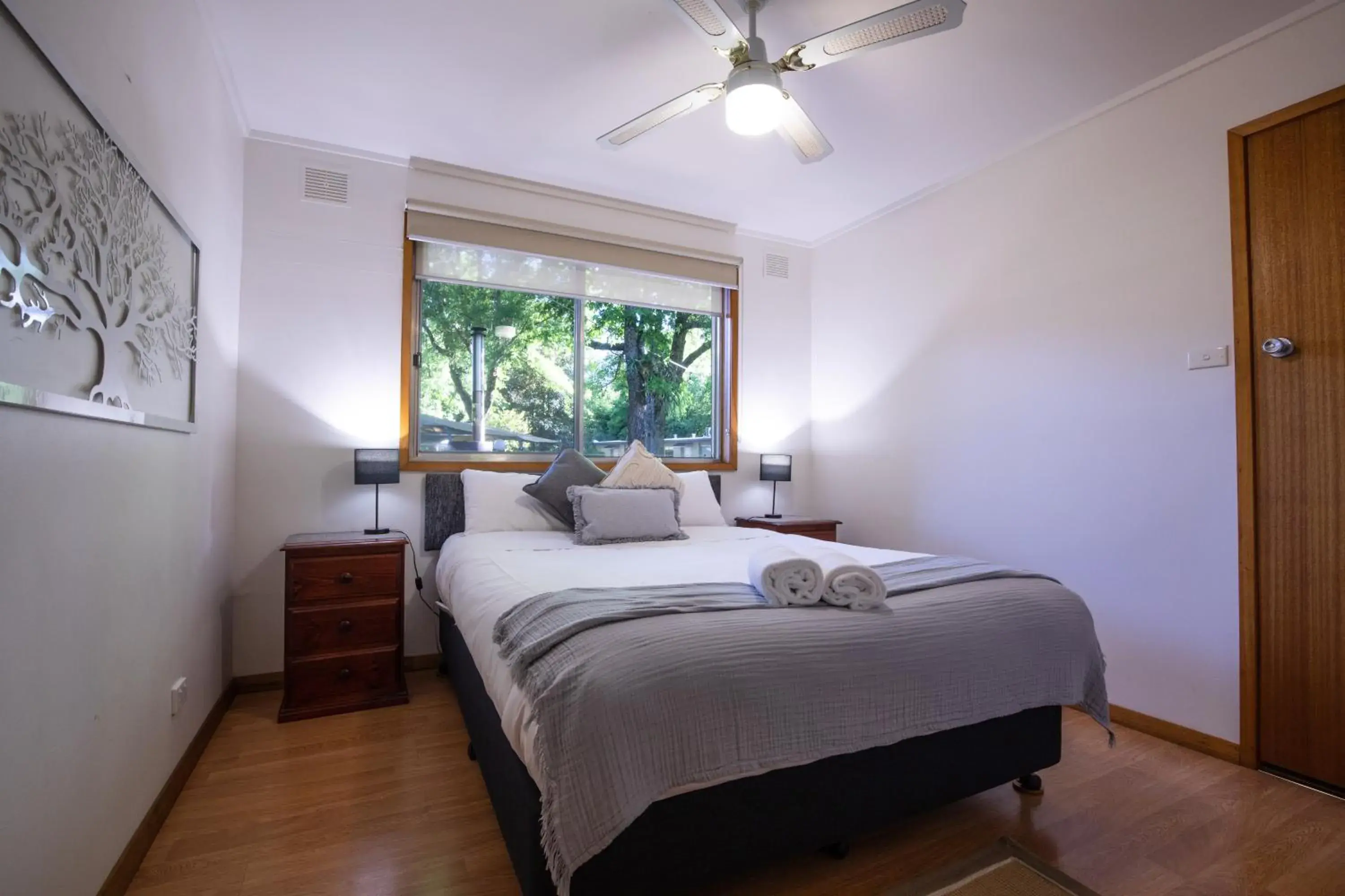 Deluxe Spa Suite with Pool View (room 8) in Adina Lodge Holiday Apartments Deluxe Spa Suite with Pool View (room 8) in Adina Lodge Holiday Apartments