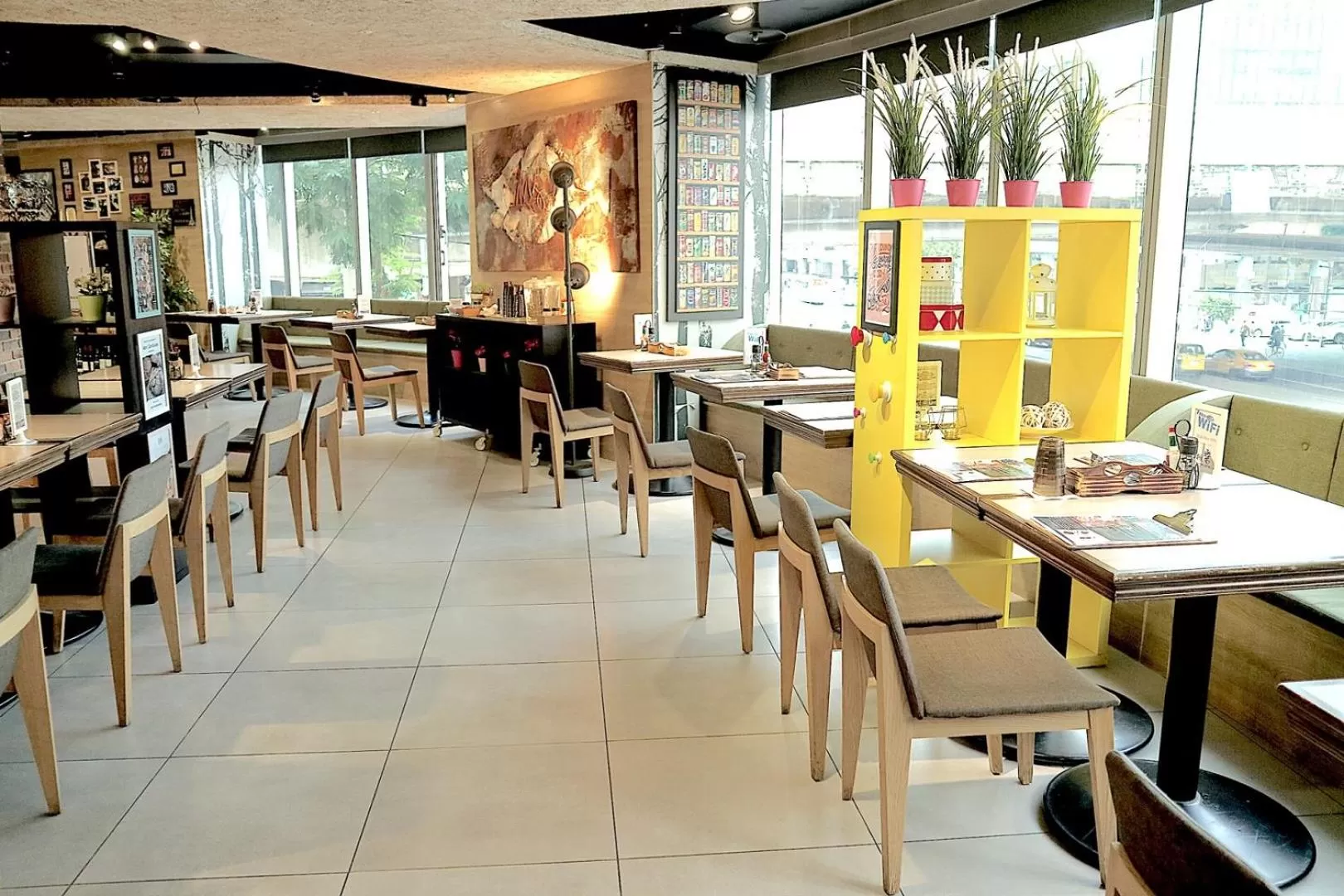 Restaurant/places to eat in Green World Grand NanJing