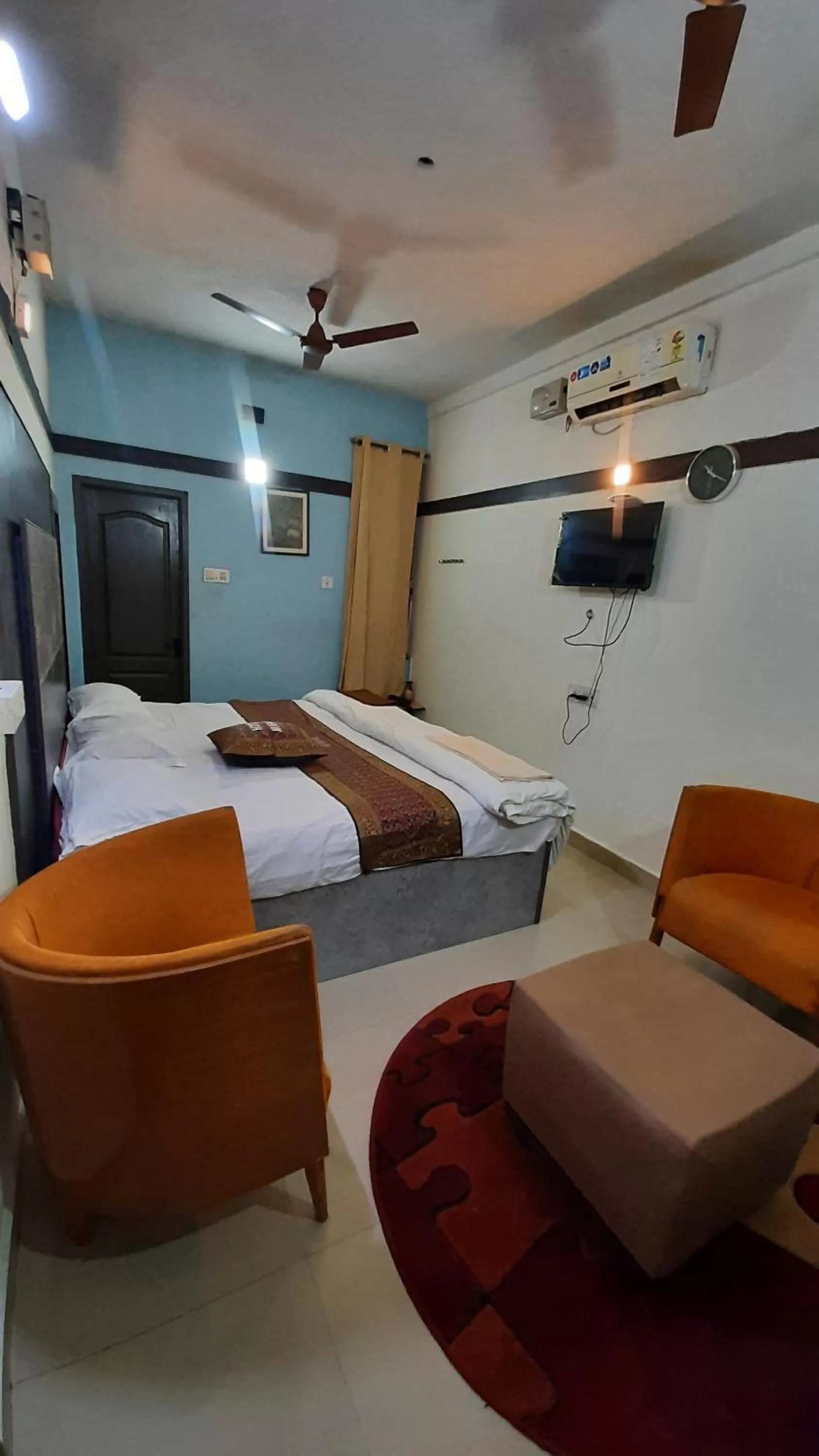 Bedroom in Royal Mughal