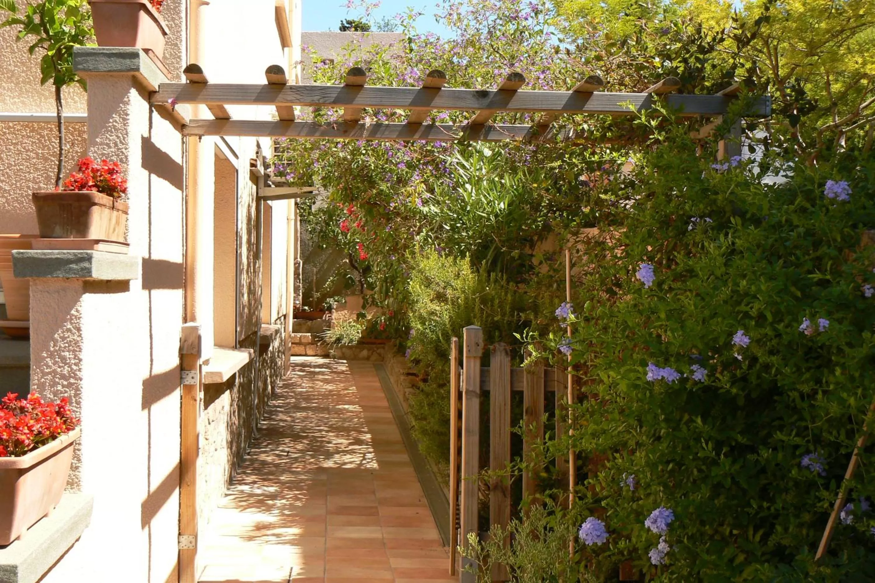 Property building in L' Escale Tranquille