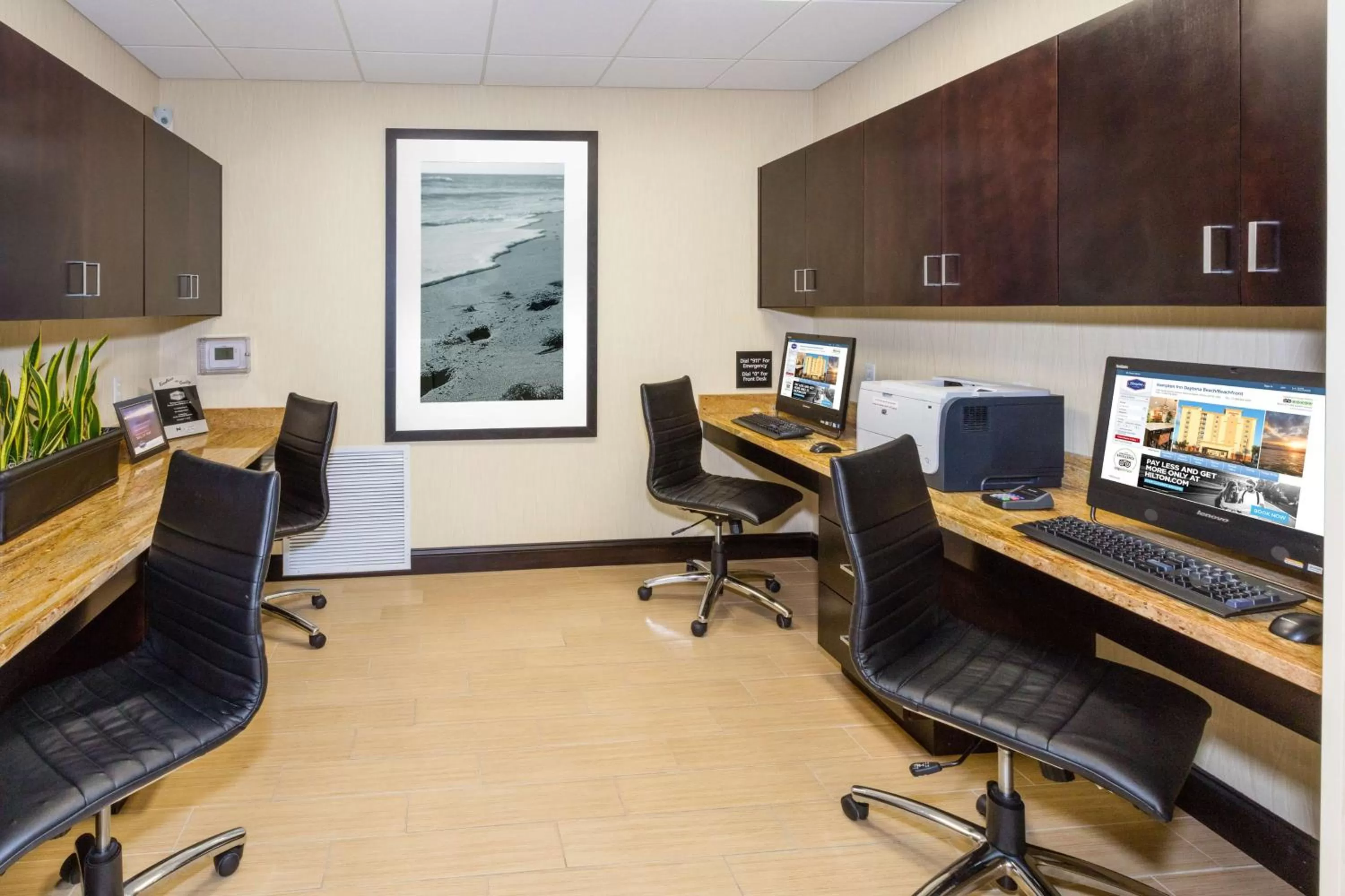 Business facilities in Hampton Inn Daytona Beach/Beachfront