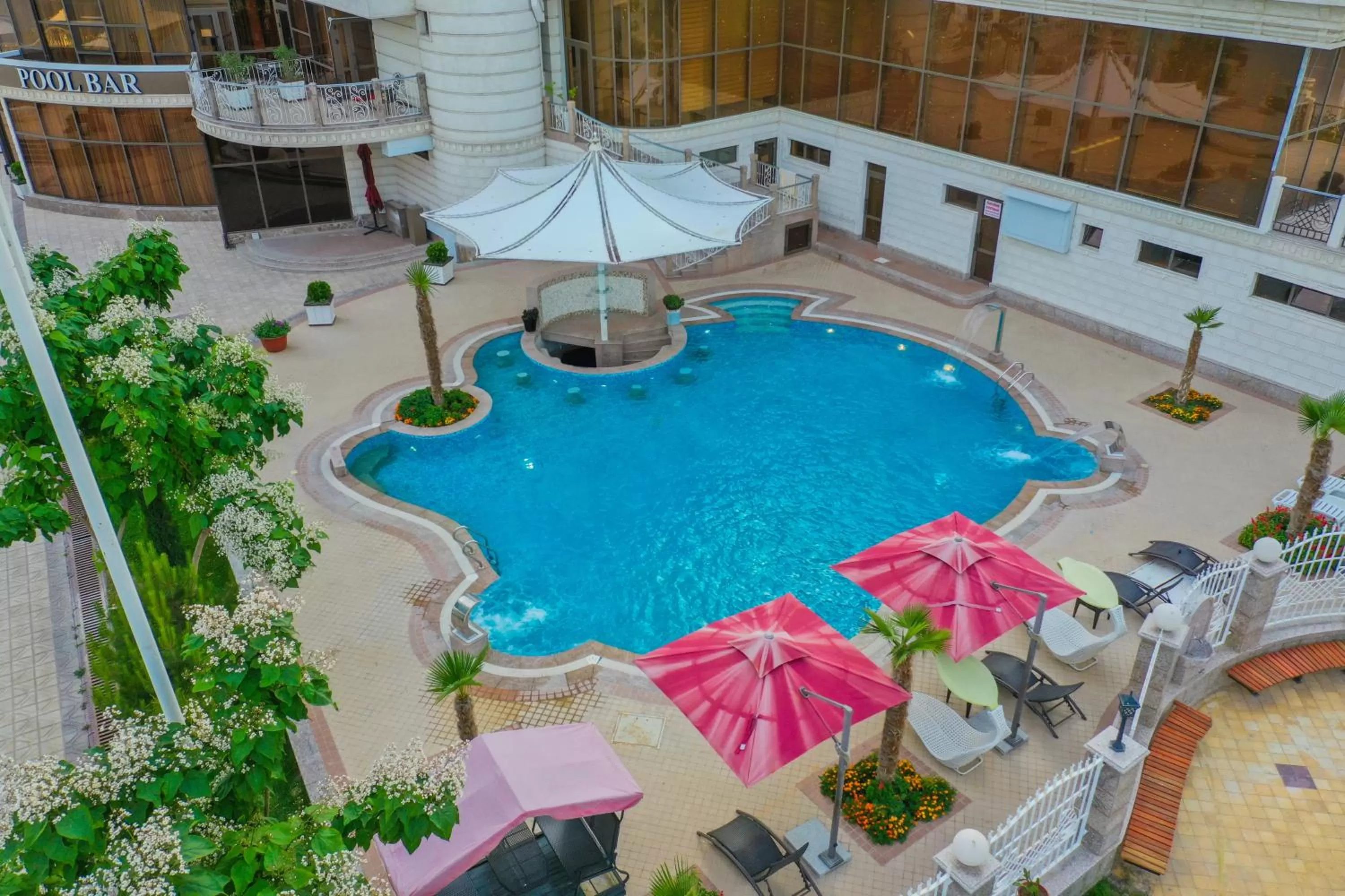 Parliament Palace Hotel