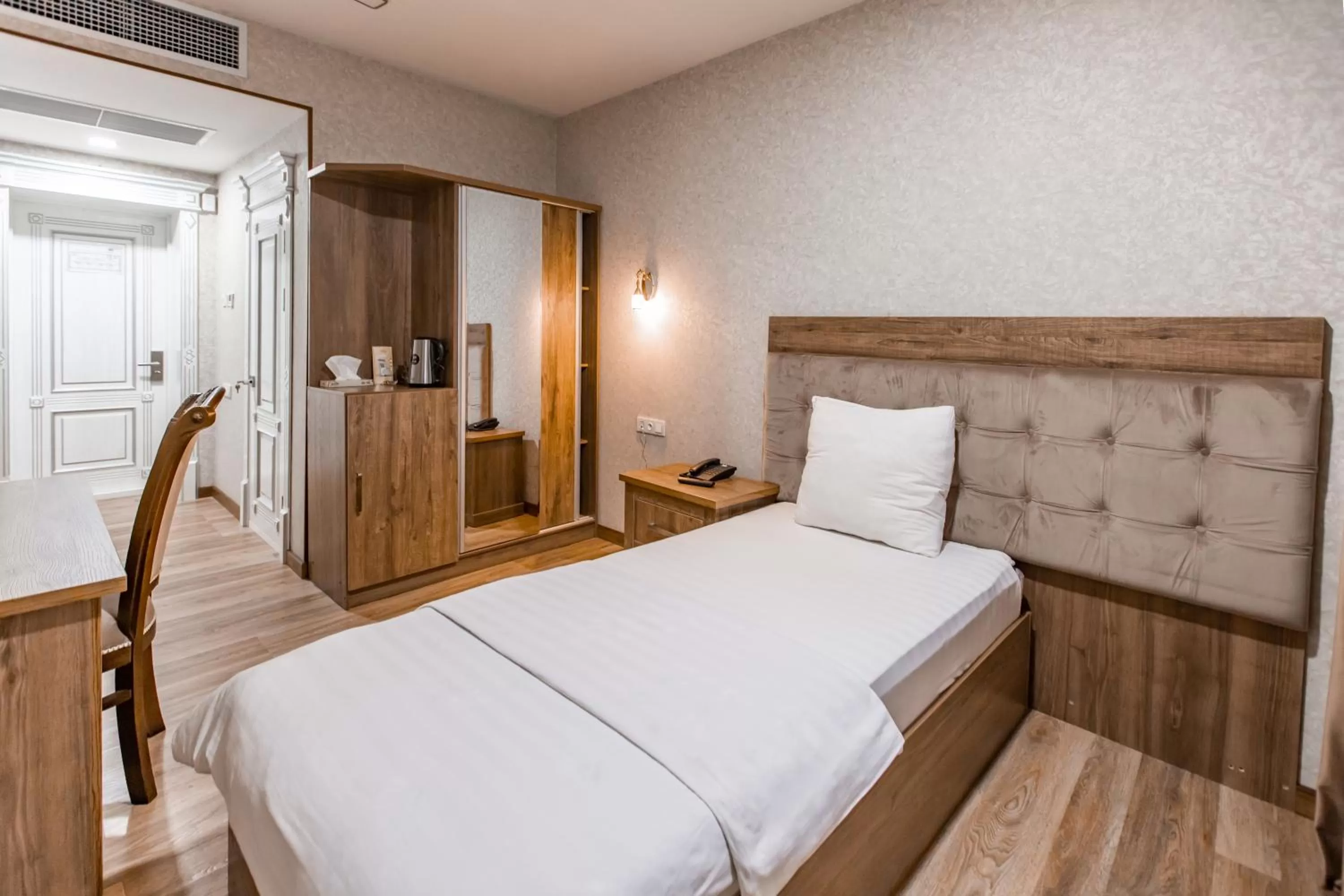 Bedroom, Bed in OydinPlaza Hotel