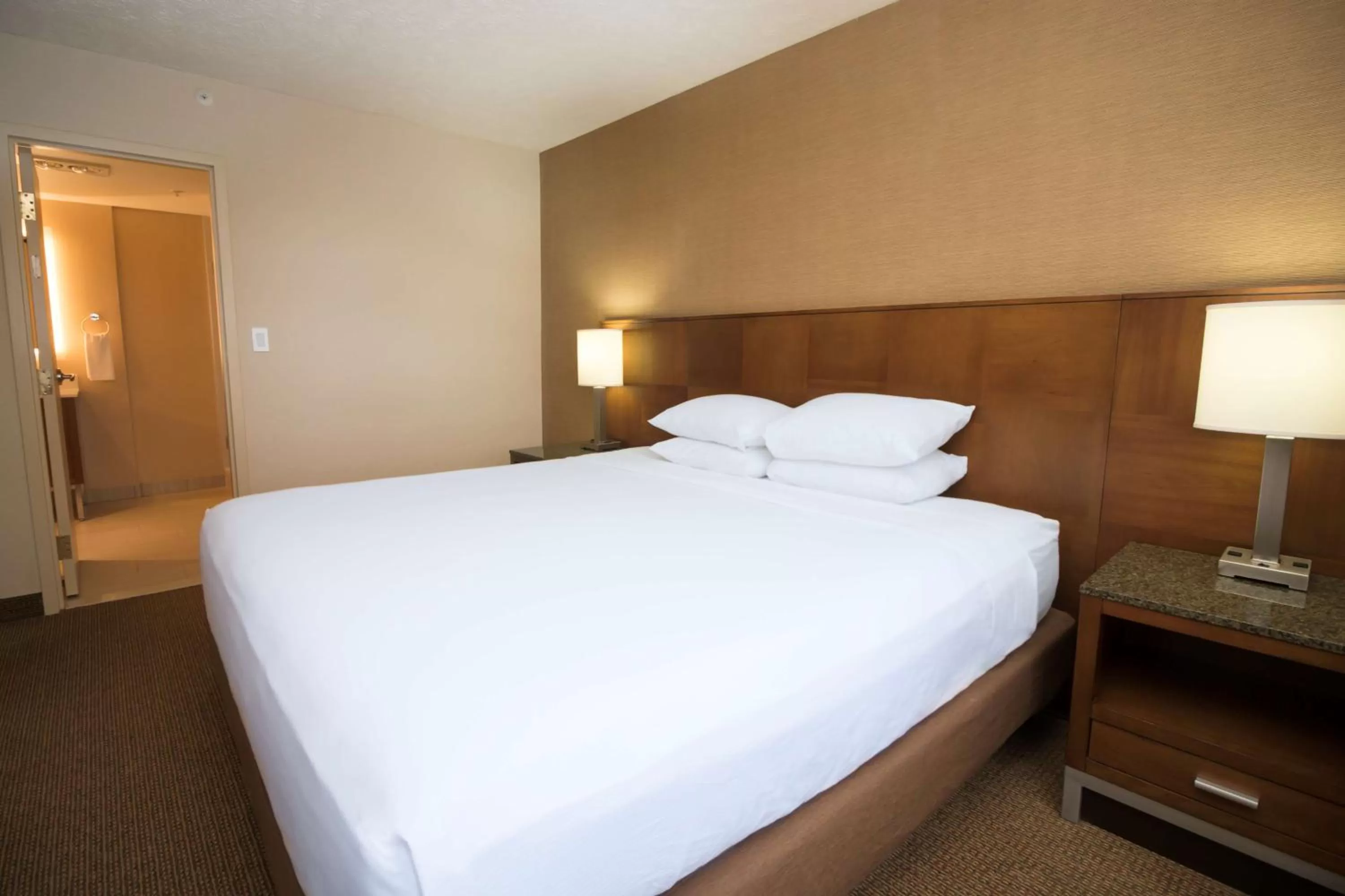 Bed in DoubleTree by Hilton Spokane City Center