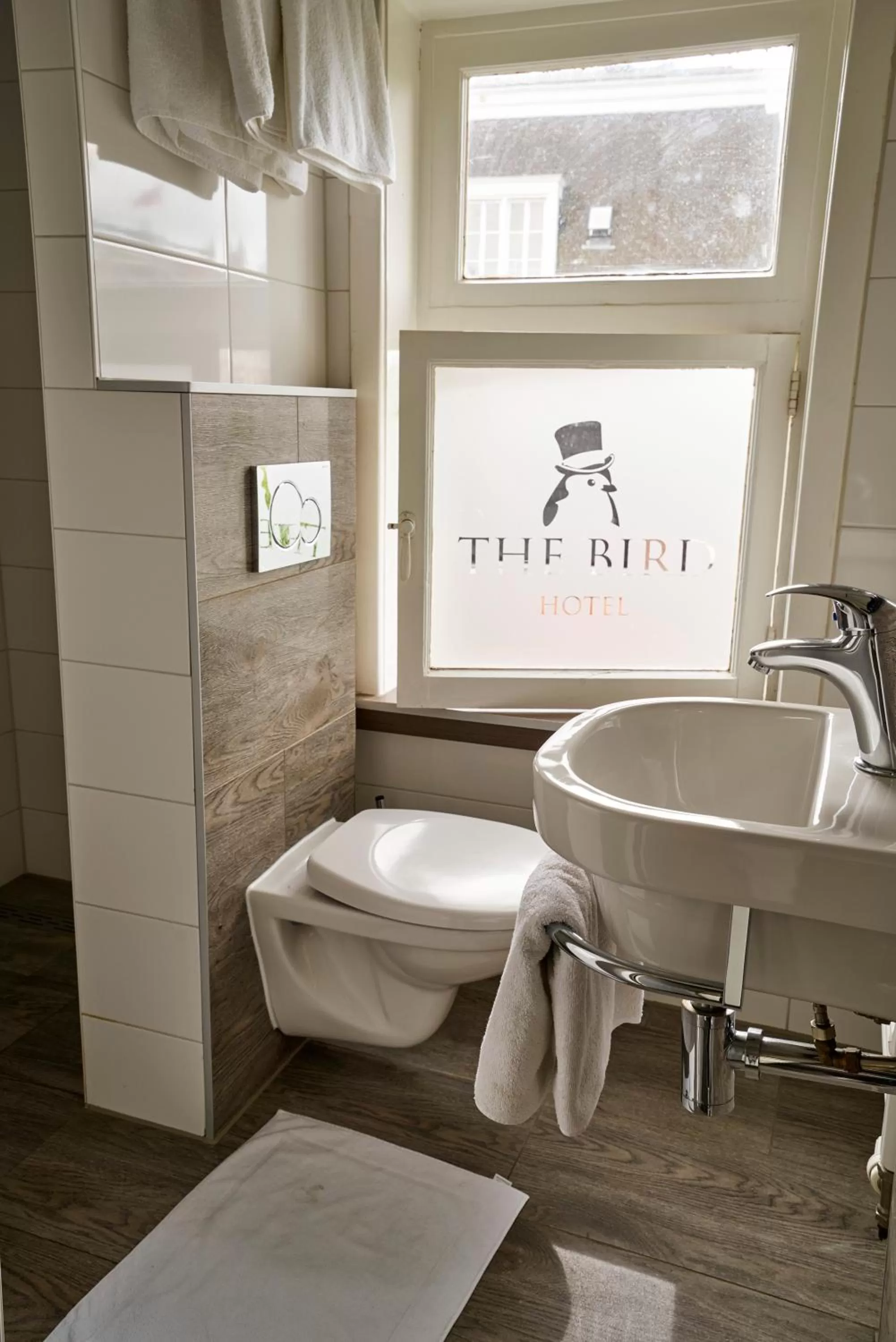 Bathroom in Hotel The Bird