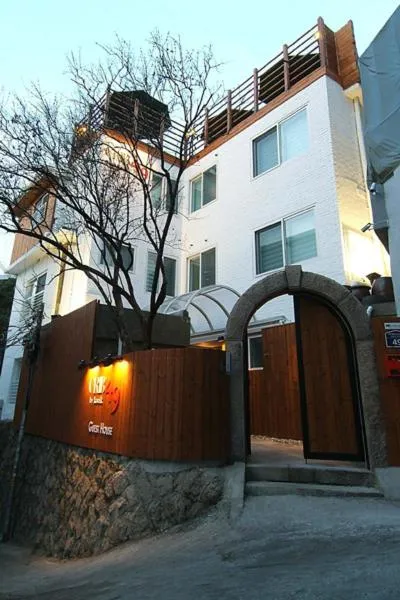 Property building in Crib 49 Guesthouse - Foreigner only