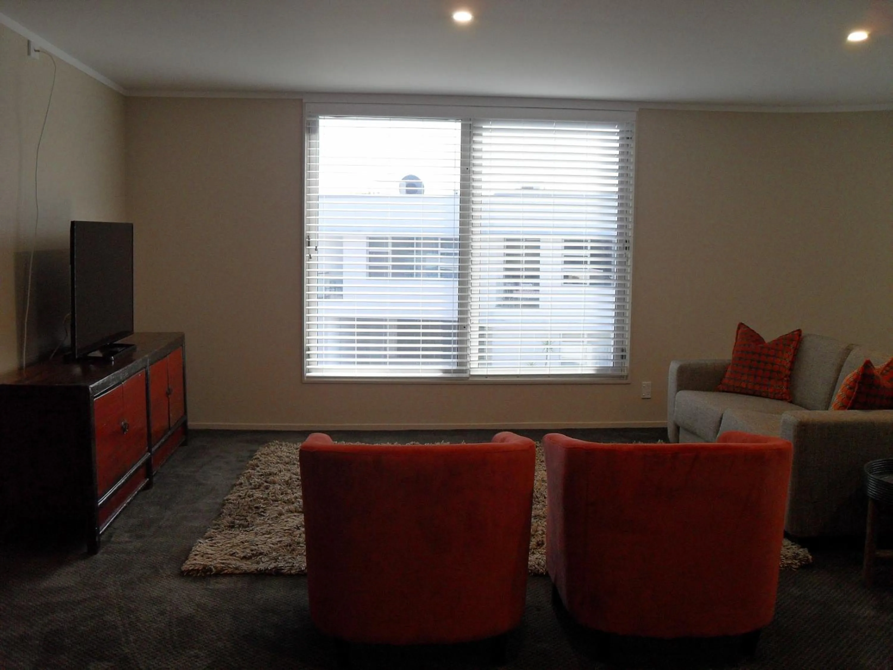 Day in The Cove- On The Lake