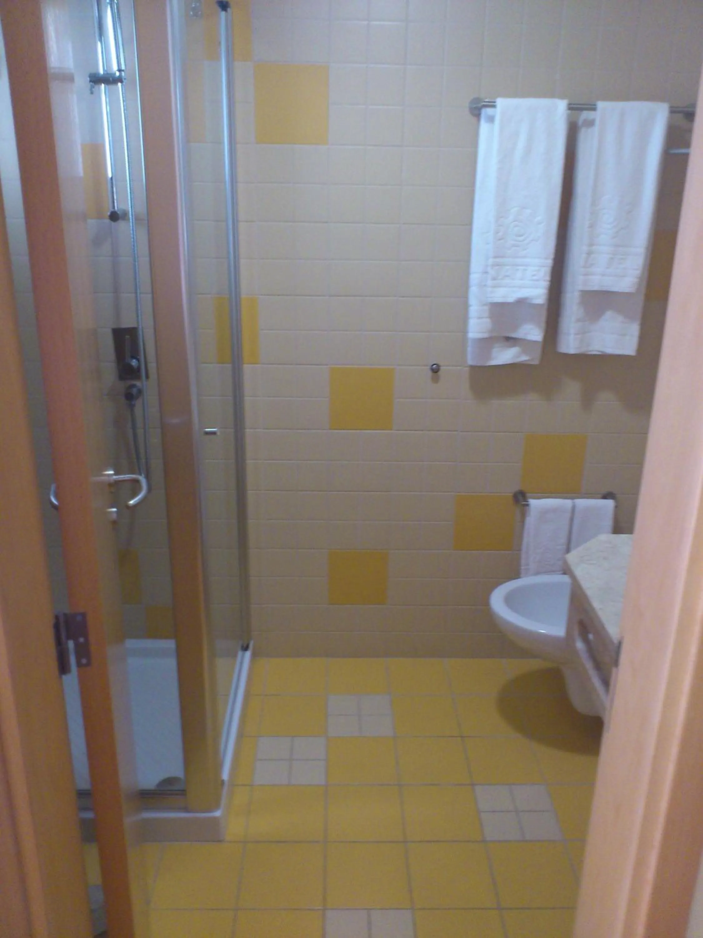 Bathroom in INATEL Oeiras