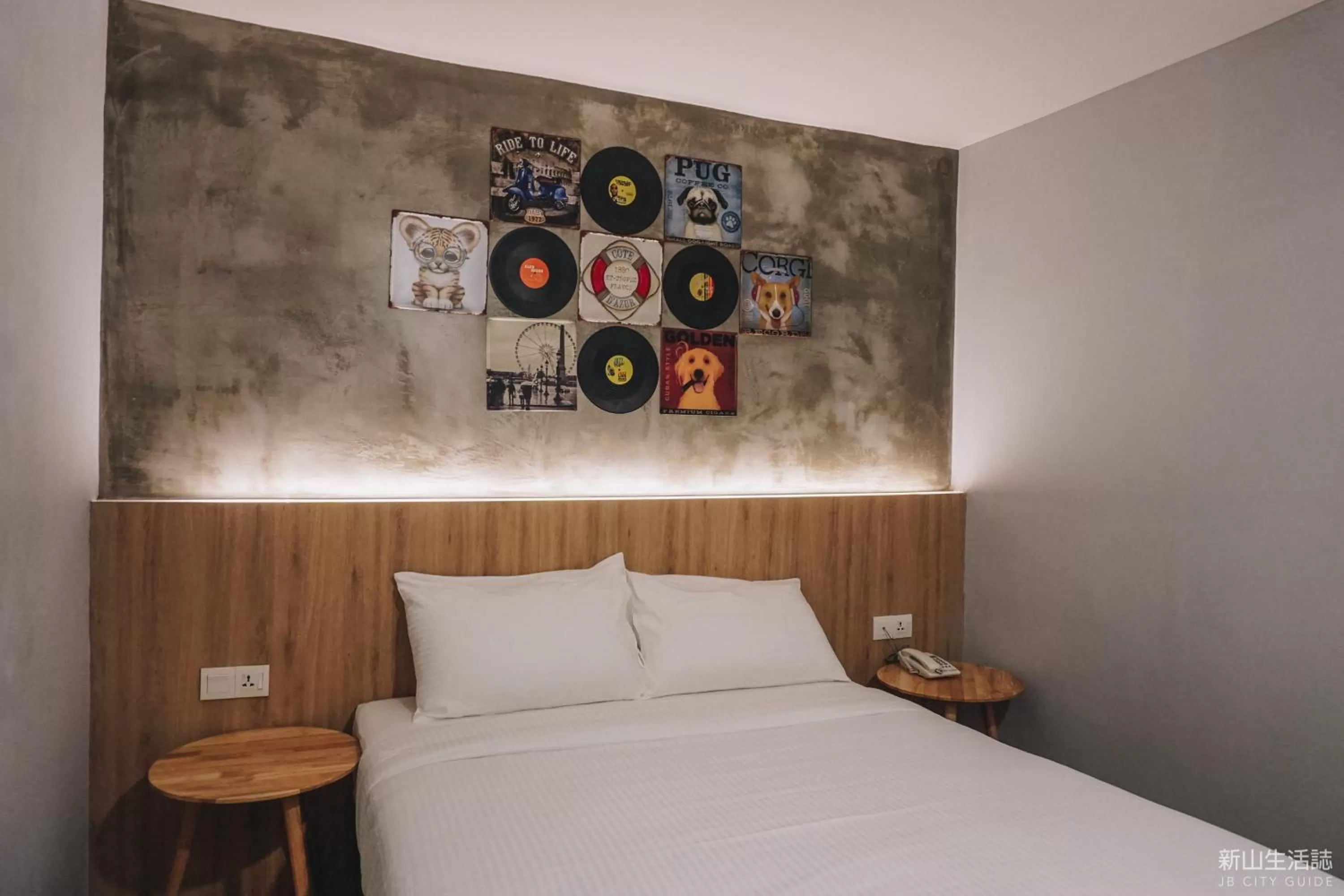 Bed in HOTEL CIQ, JALAN TRUS