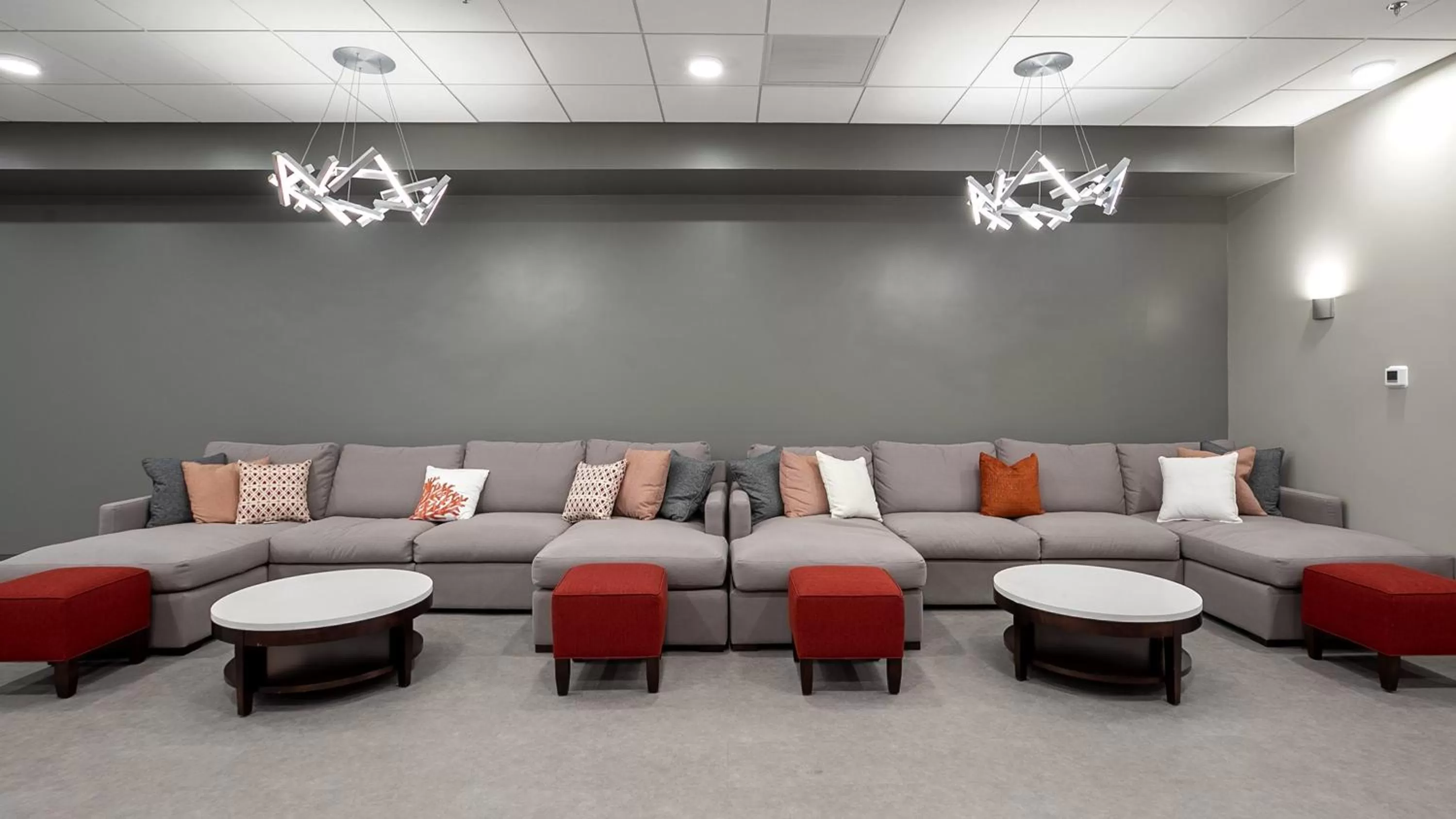 Lounge or bar in Holiday Inn Panama City by IHG