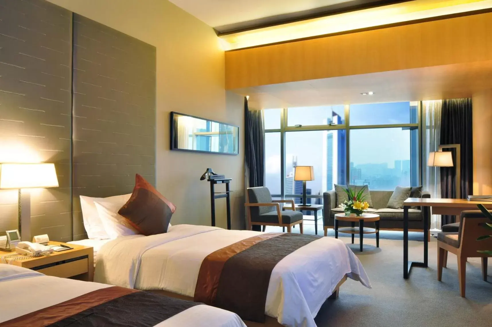 Superior Twin Room - Executive Floor in Jianguo Hotel Guangzhou Superior Twin Room - Executive Floor in Jianguo Hotel Guangzhou