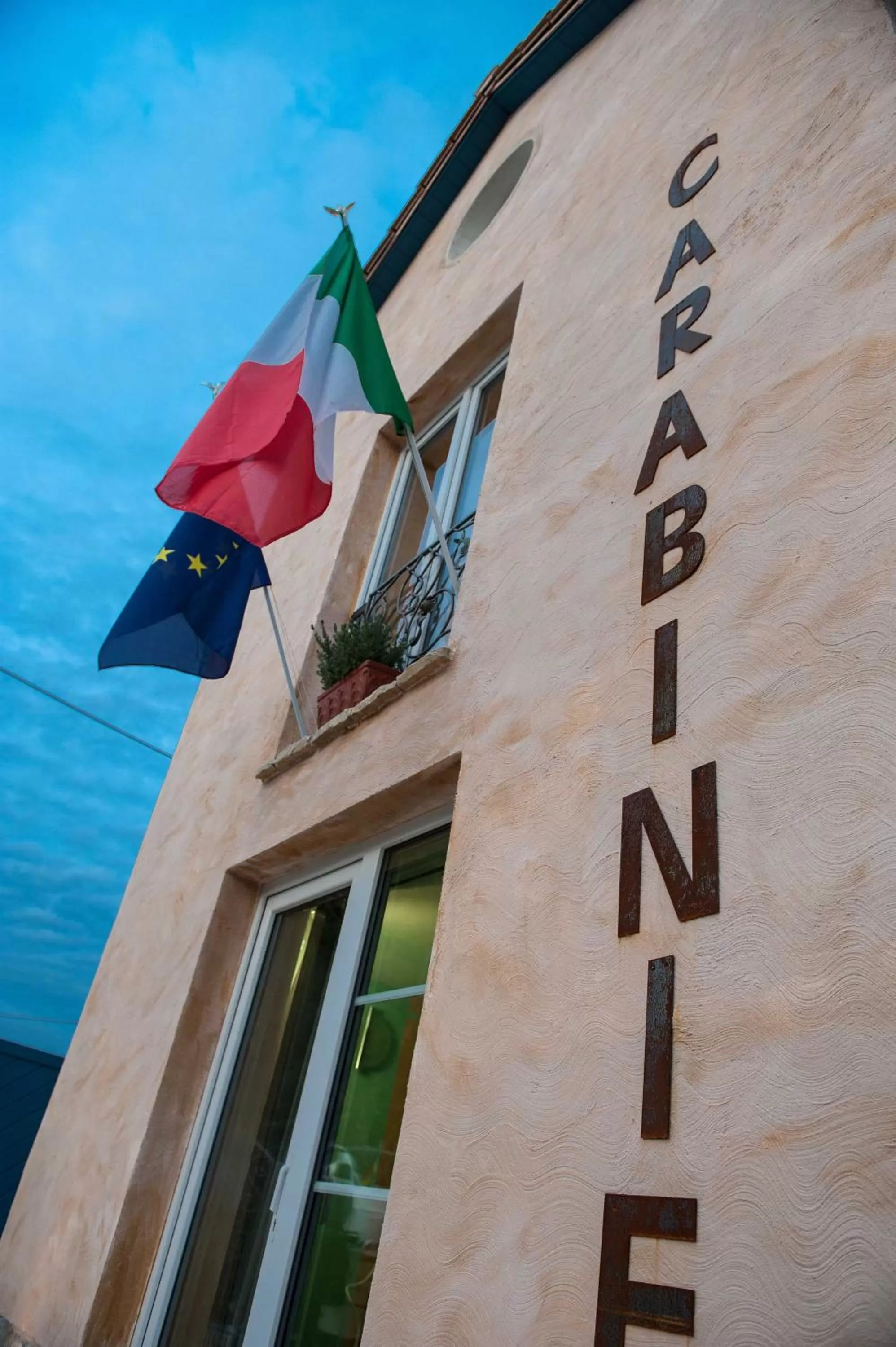 Property building, Property Logo/Sign in Casa dei Carabinieri