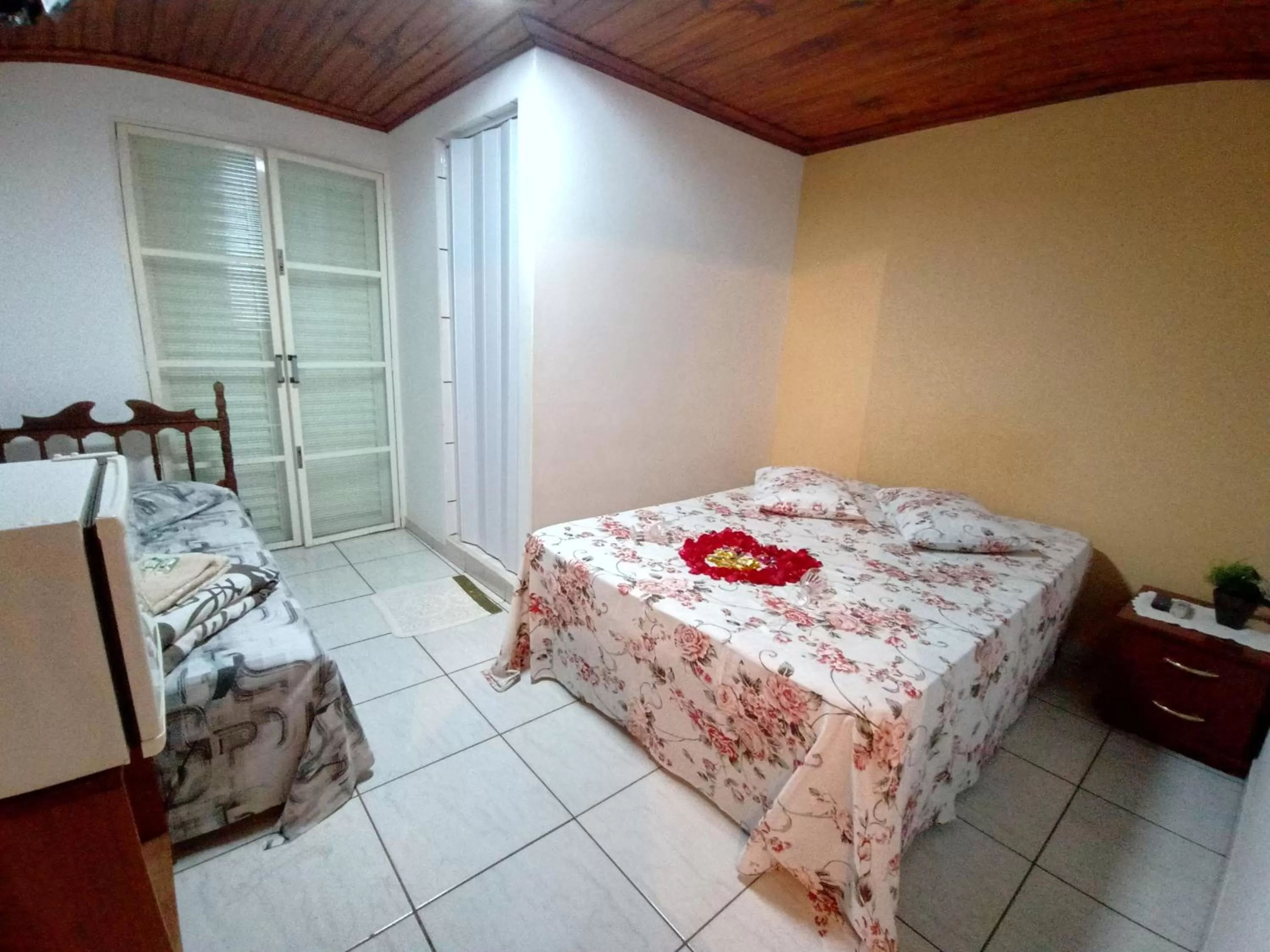 Bed in Pousada Alvorada Brotas - e agendamento das atividades turísticas