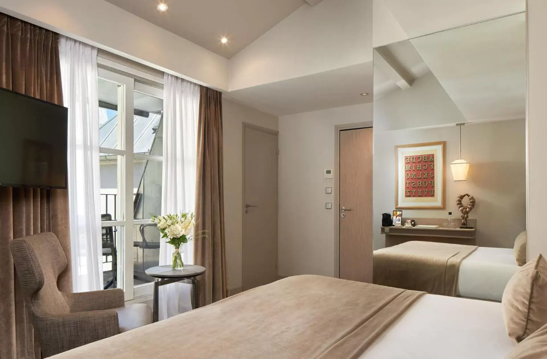 Privilege Top Floor Room with Terrace with spa access in Hotel La Lanterne & Spa By Timhotel Privilege Top Floor Room with Terrace with spa access in Hotel La Lanterne & Spa By Timhotel