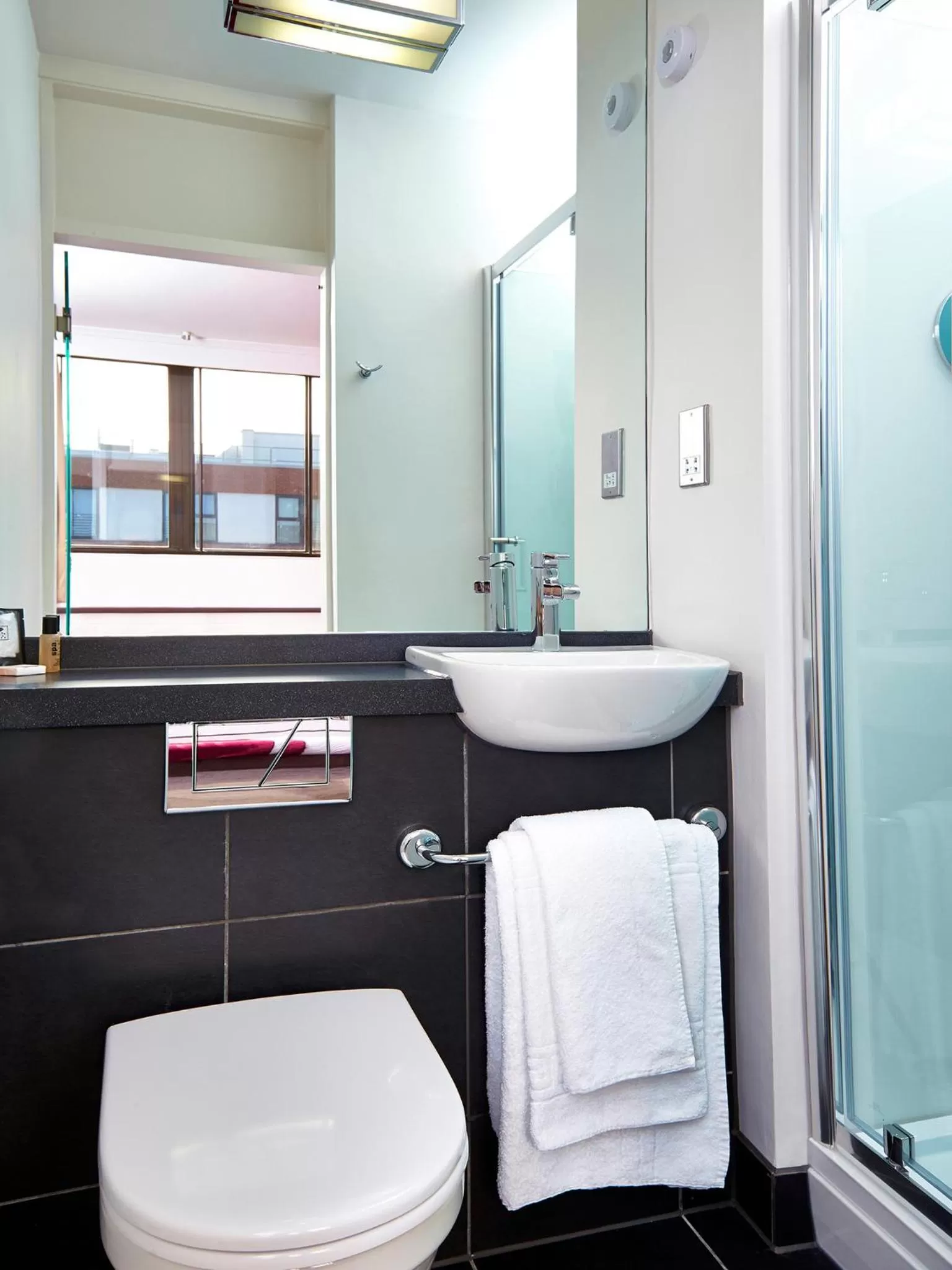 Toilet in Conference Aston Hotel - Birmingham City