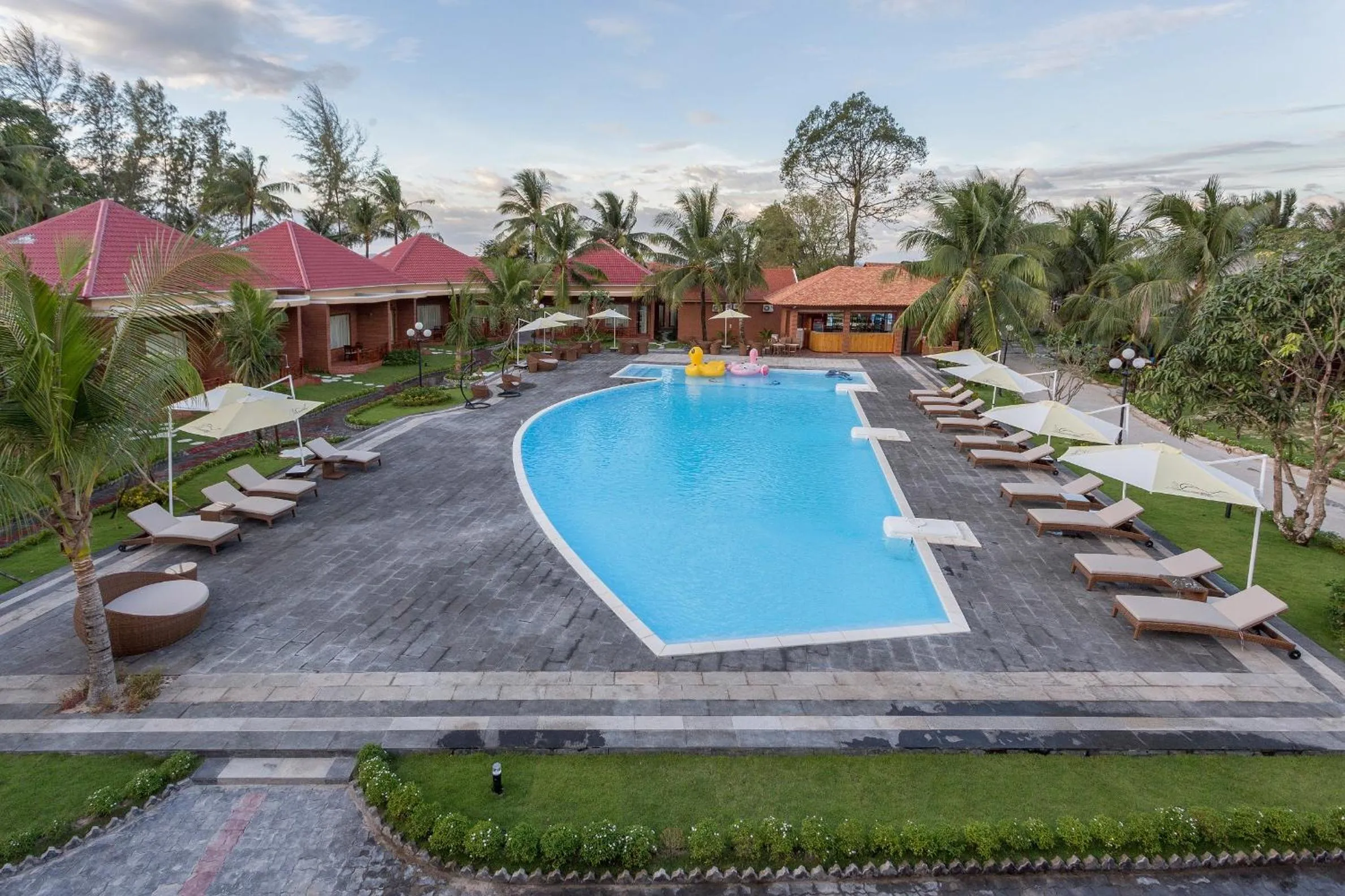 Swimming pool in Gold Coast Phu Quoc Beach Resort