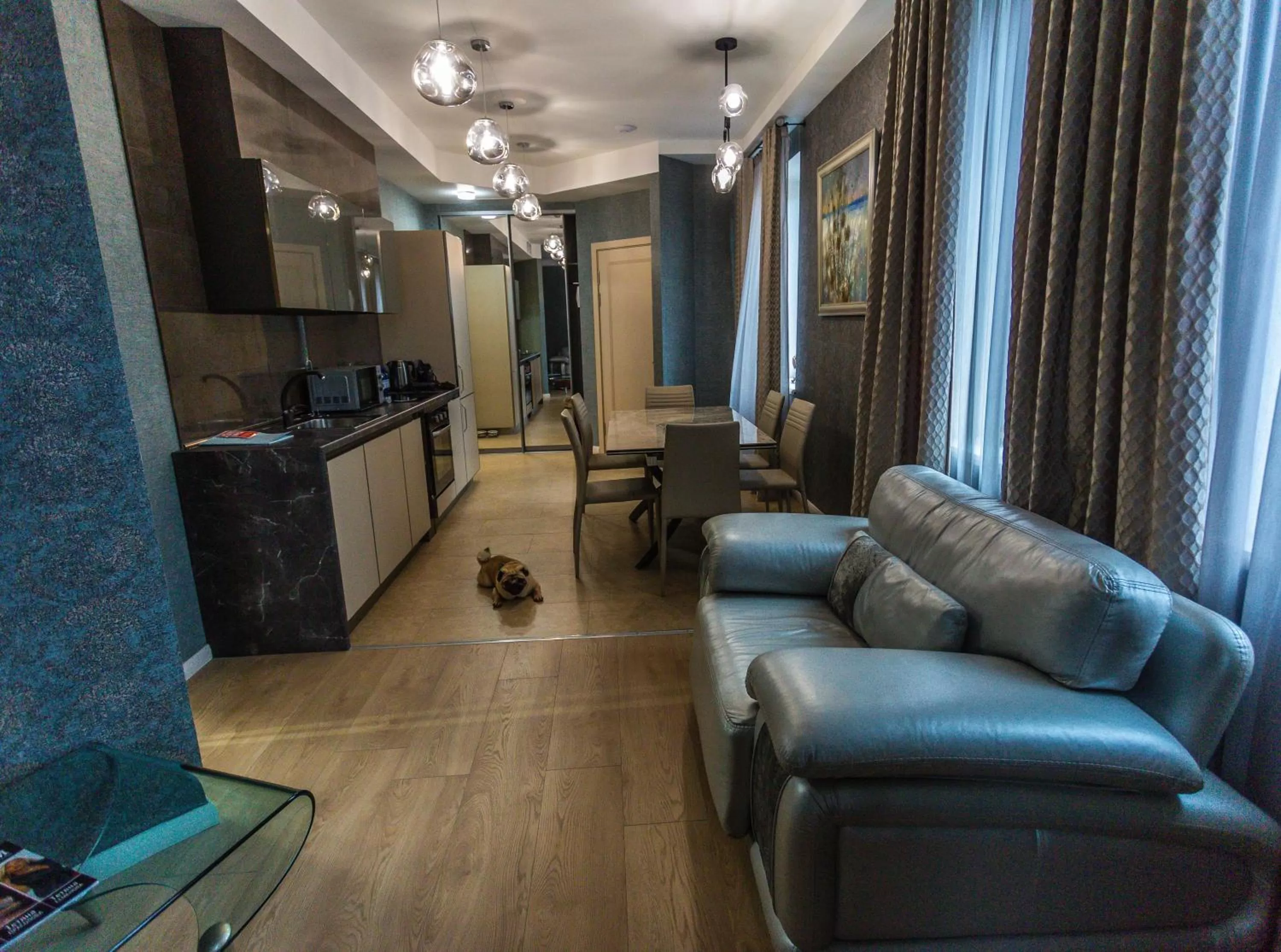 Communal lounge/ TV room, Seating Area in Hotel "Mandarin Clubhouse"