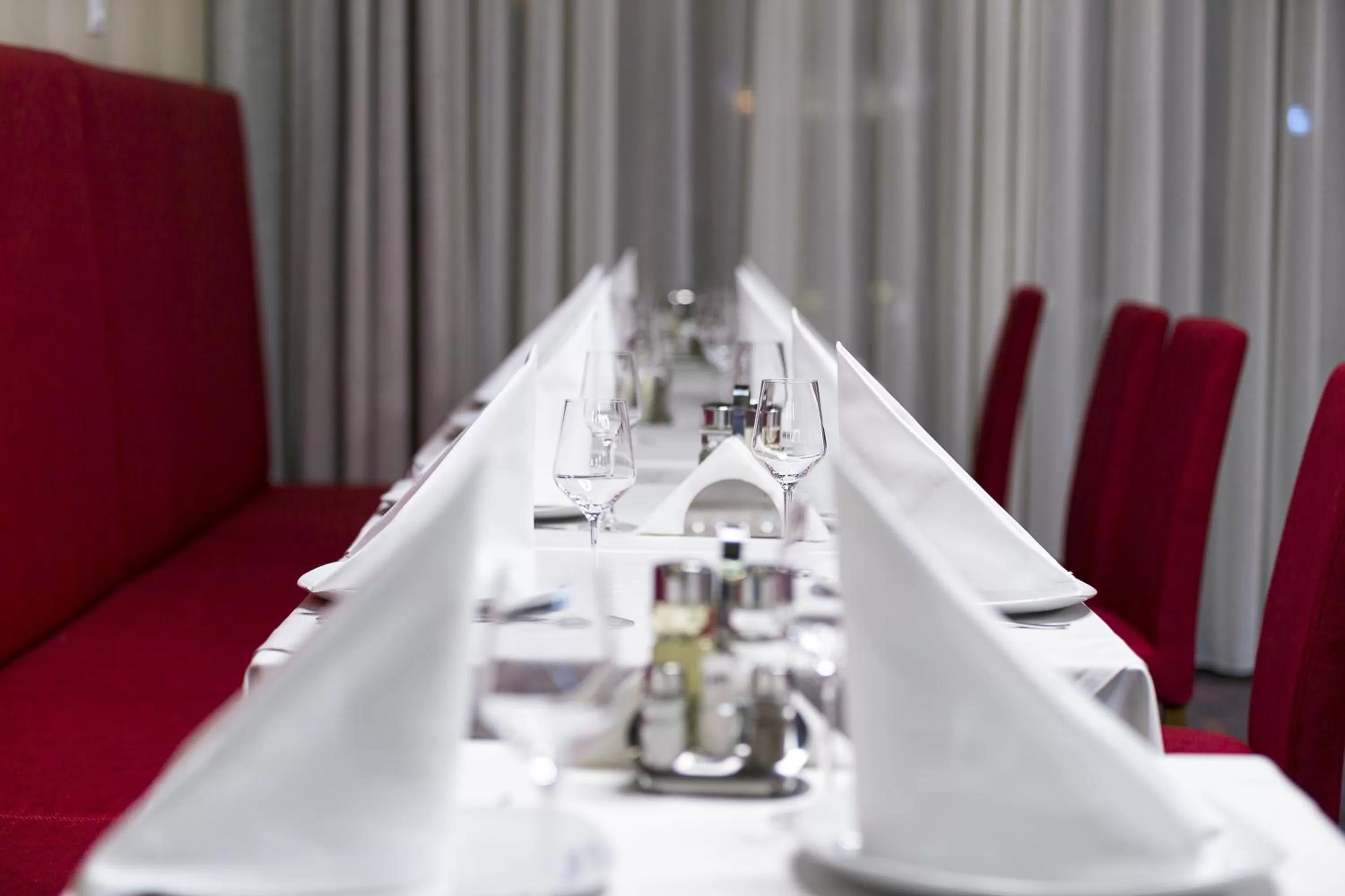 Restaurant/places to eat in Hotel Transilvania