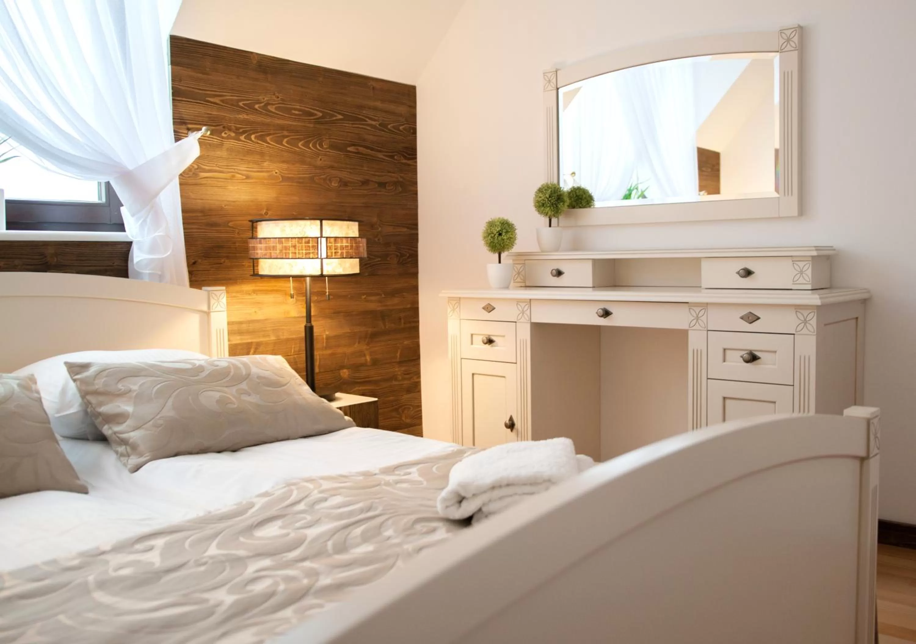 Bed in Hotel Kompleks Beskid z basenem i stokiem narciarskim - blisko Babiej Góry