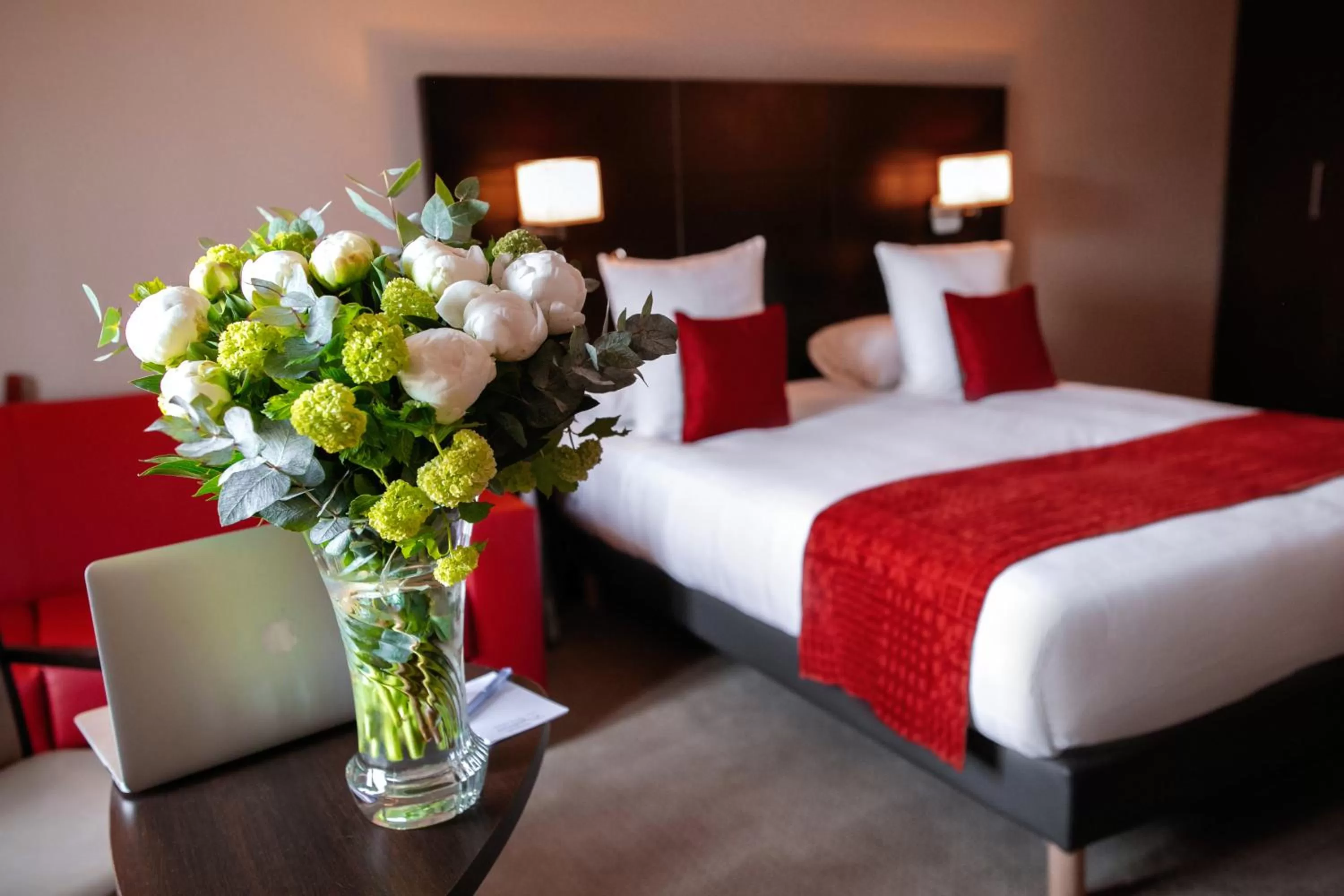 Photo of the whole room, Bed in Abbaye des Capucins Spa & Resort