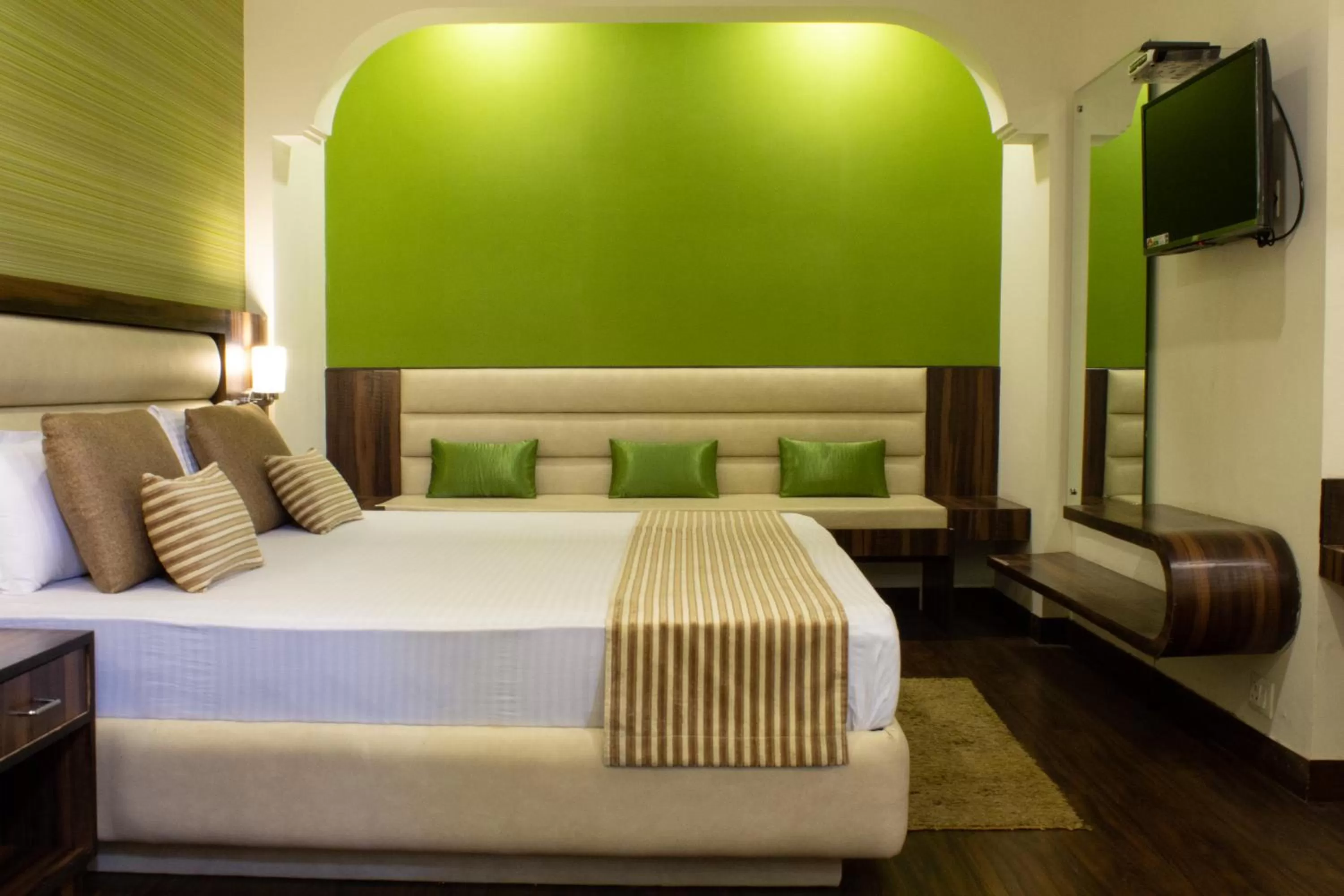 Bedroom, Bed in Hotel Shiva Continental