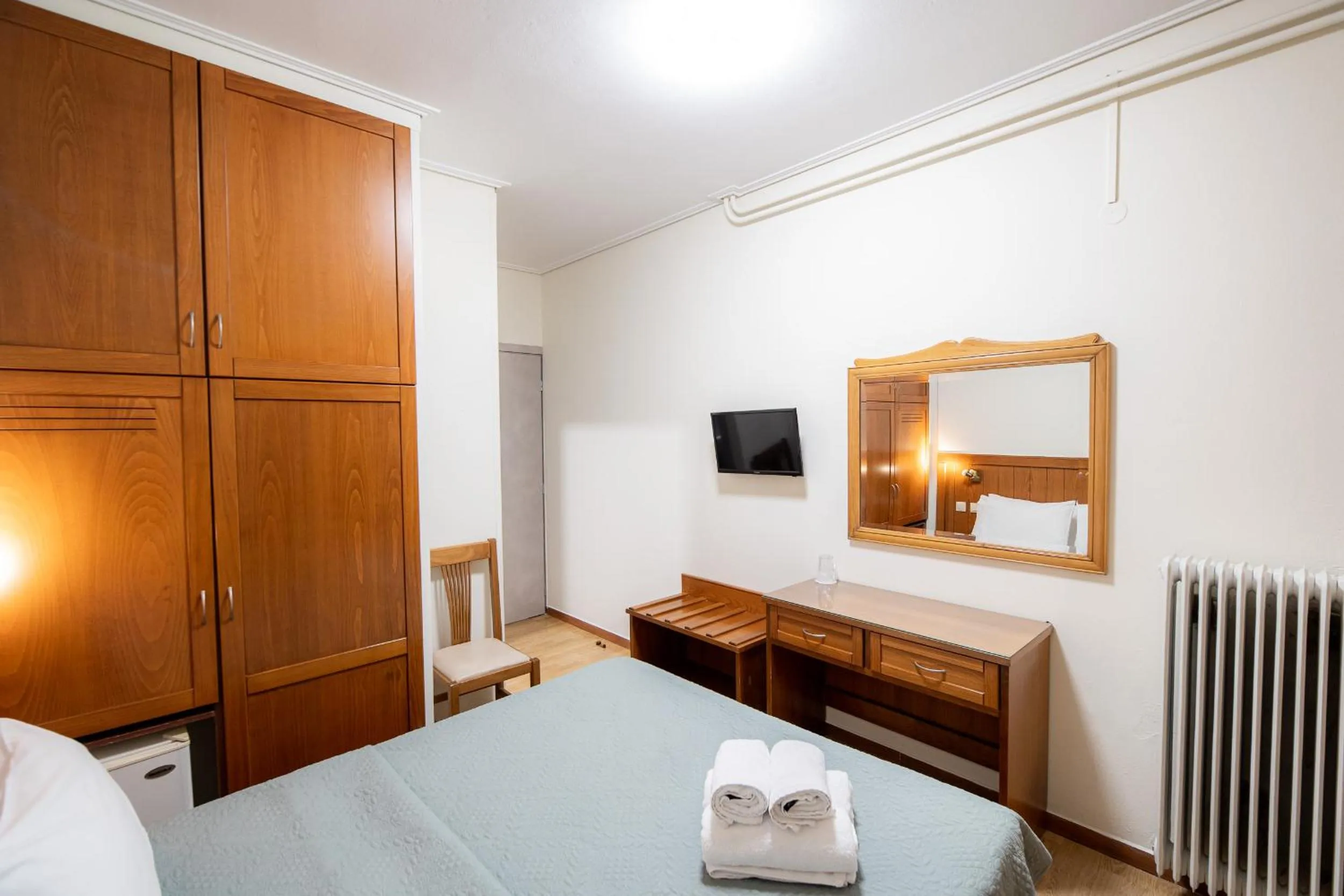 Bed in Hotel Philippos