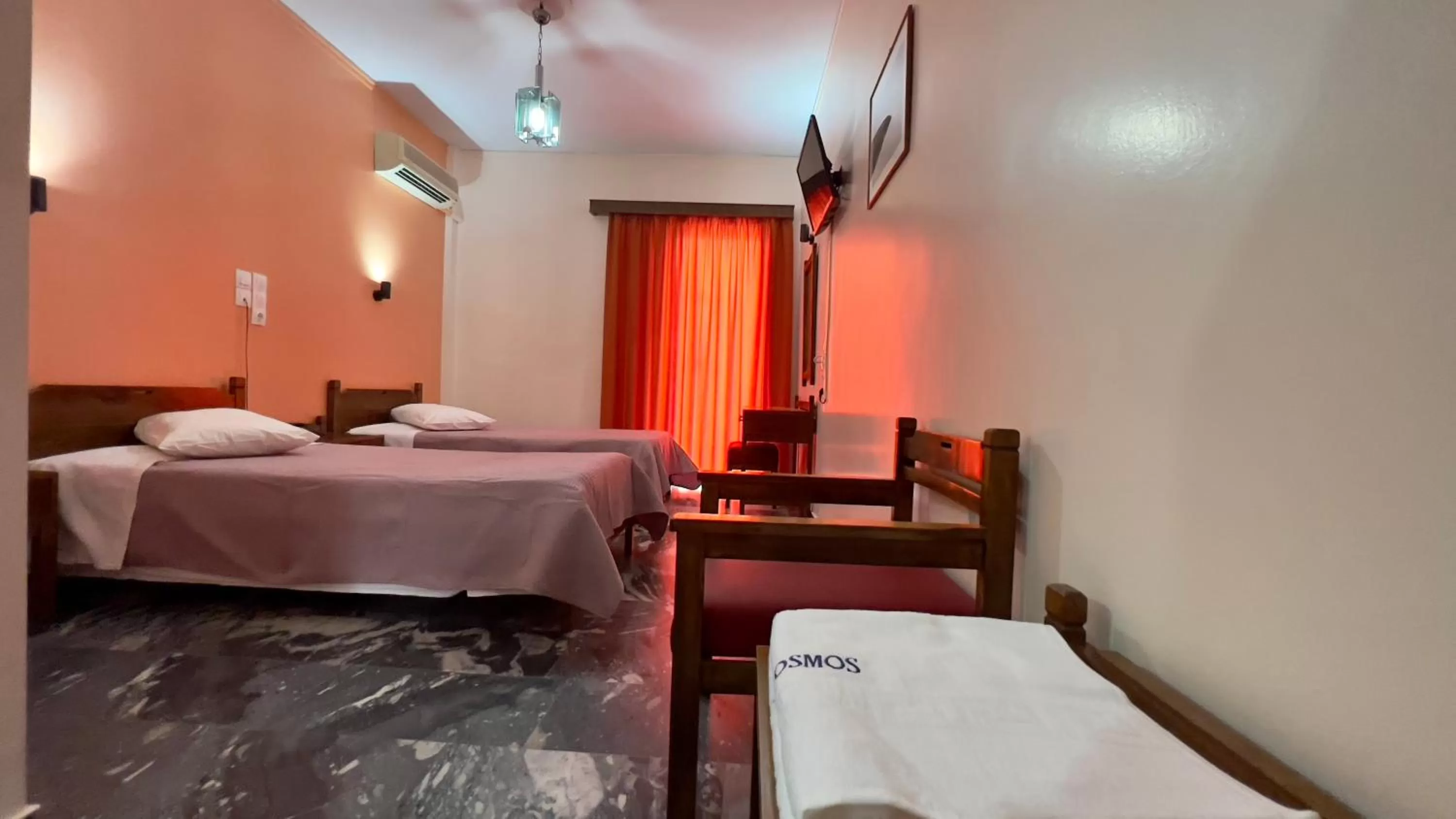 Photo of the whole room, Bed in Hotel Cosmos