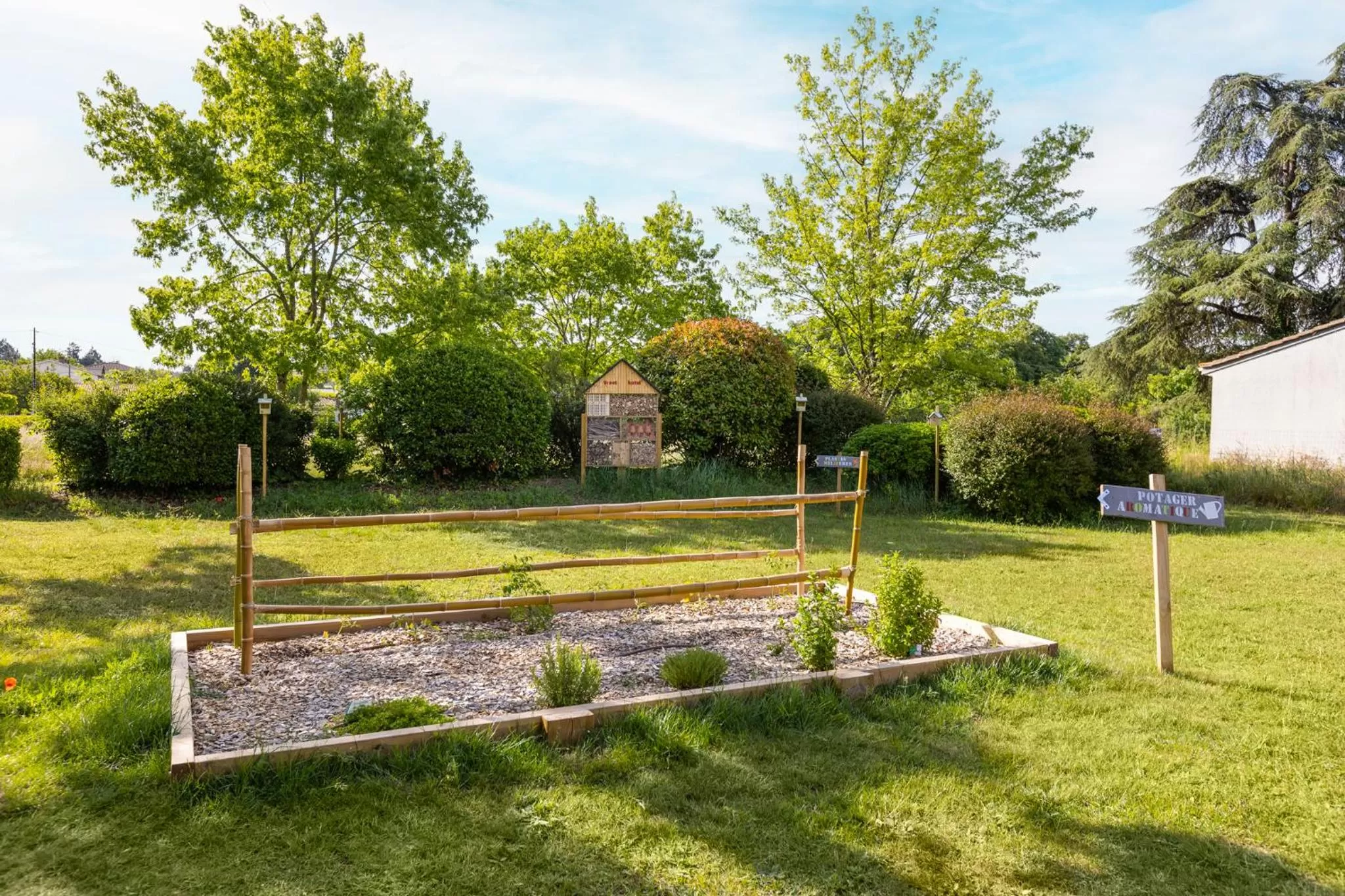Garden in greet hôtel Angoulême